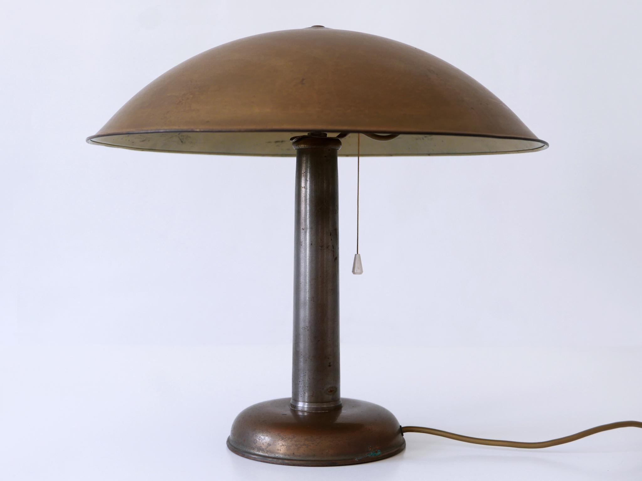 Elegante Bauhaus Art Deco Messing-Tischlampe oder Schreibtischlampe, Deutschland 1930er Jahre im Angebot 6