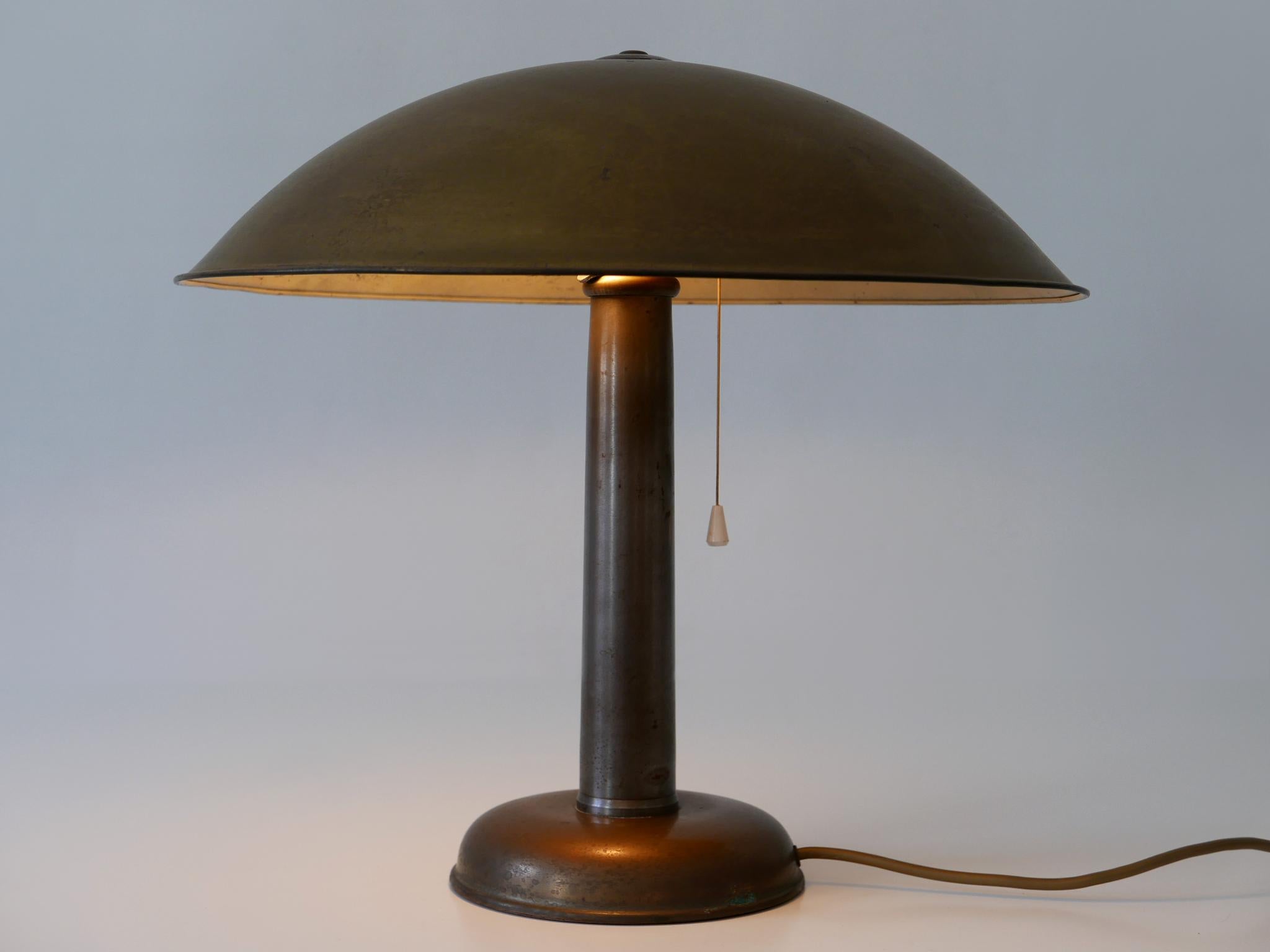 Elegante Bauhaus Art Deco Messing-Tischlampe oder Schreibtischlampe, Deutschland 1930er Jahre im Angebot 7