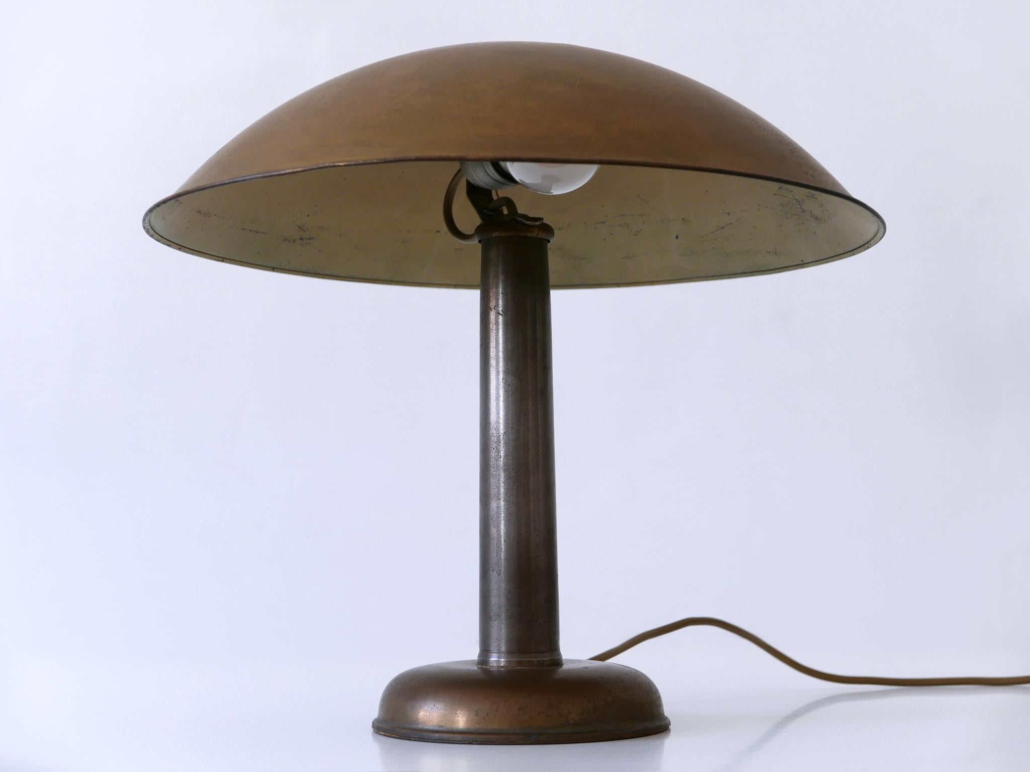 Elegante Bauhaus Art Deco Messing-Tischlampe oder Schreibtischlampe, Deutschland 1930er Jahre im Angebot 8