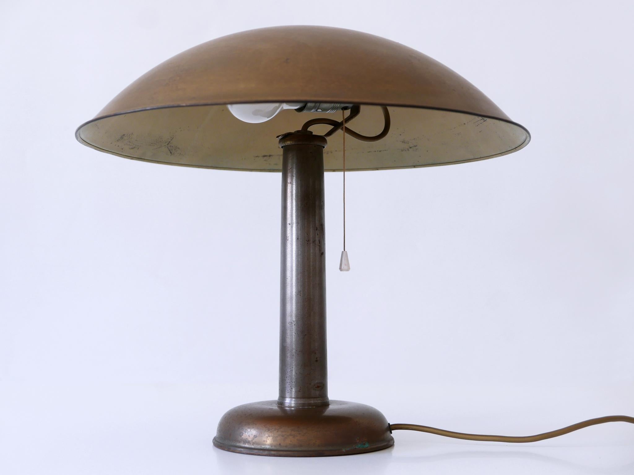 Elegante Bauhaus Art Deco Messing-Tischlampe oder Schreibtischlampe, Deutschland 1930er Jahre im Angebot 10