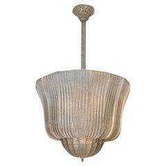 Elegantes Glaswindlicht mit Perlen