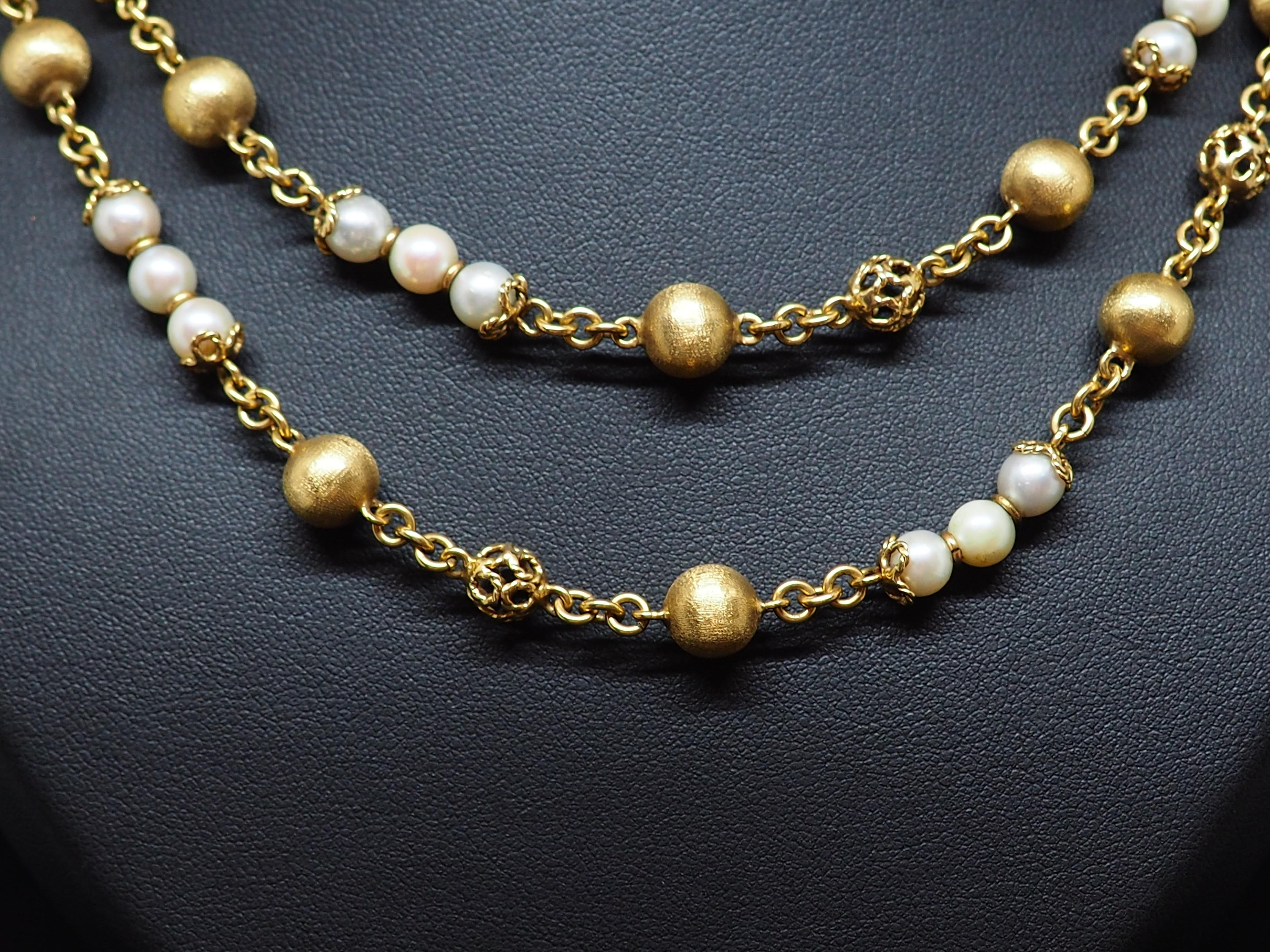 Round Cut Elegant Beaded Necklace in 18K Yellow Gold, Adorned with 39 Handpicked Pearls For Sale