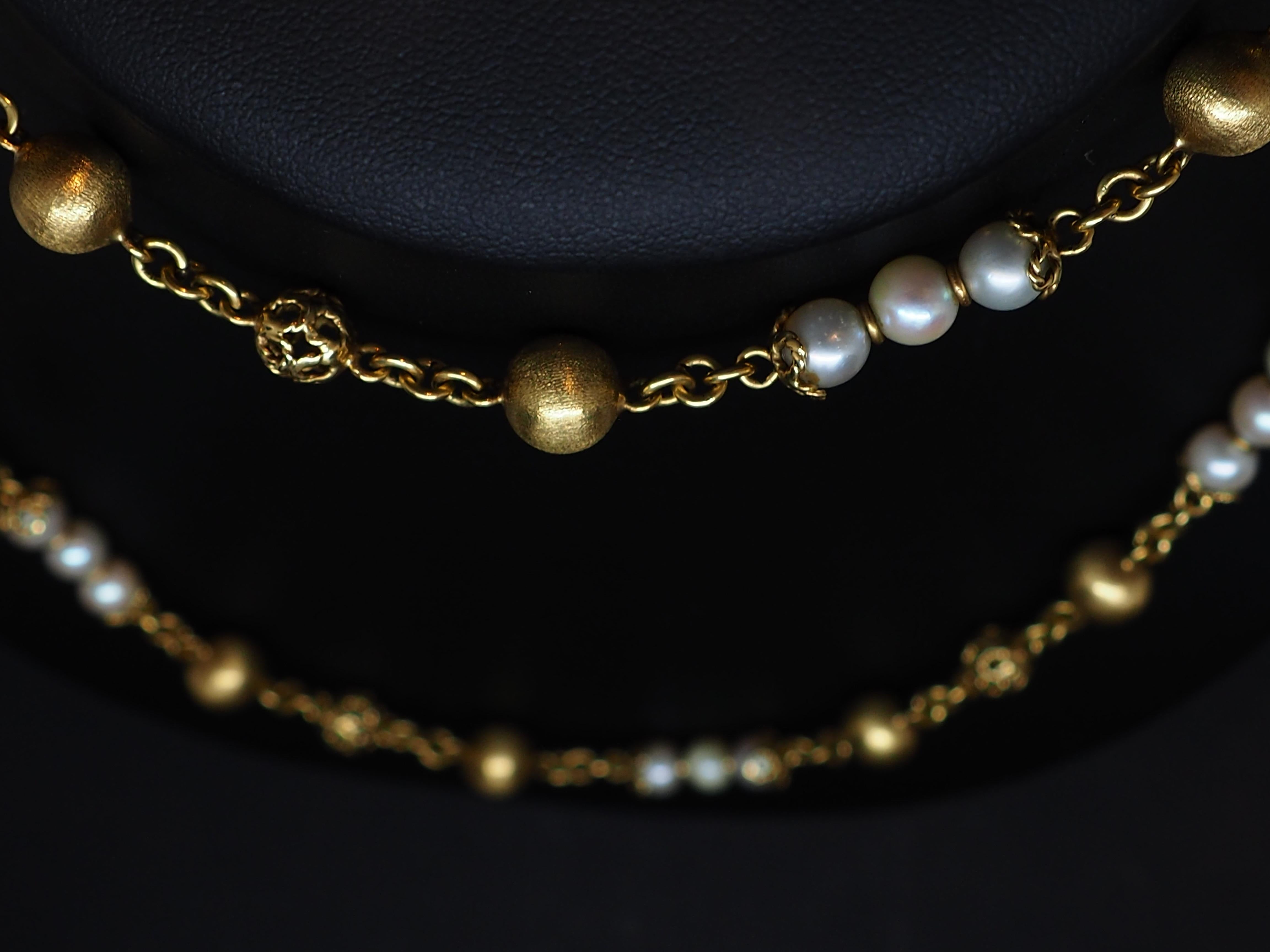 Elegant Beaded Necklace in 18K Yellow Gold, Adorned with 39 Handpicked Pearls In Excellent Condition For Sale In Geneva, CH