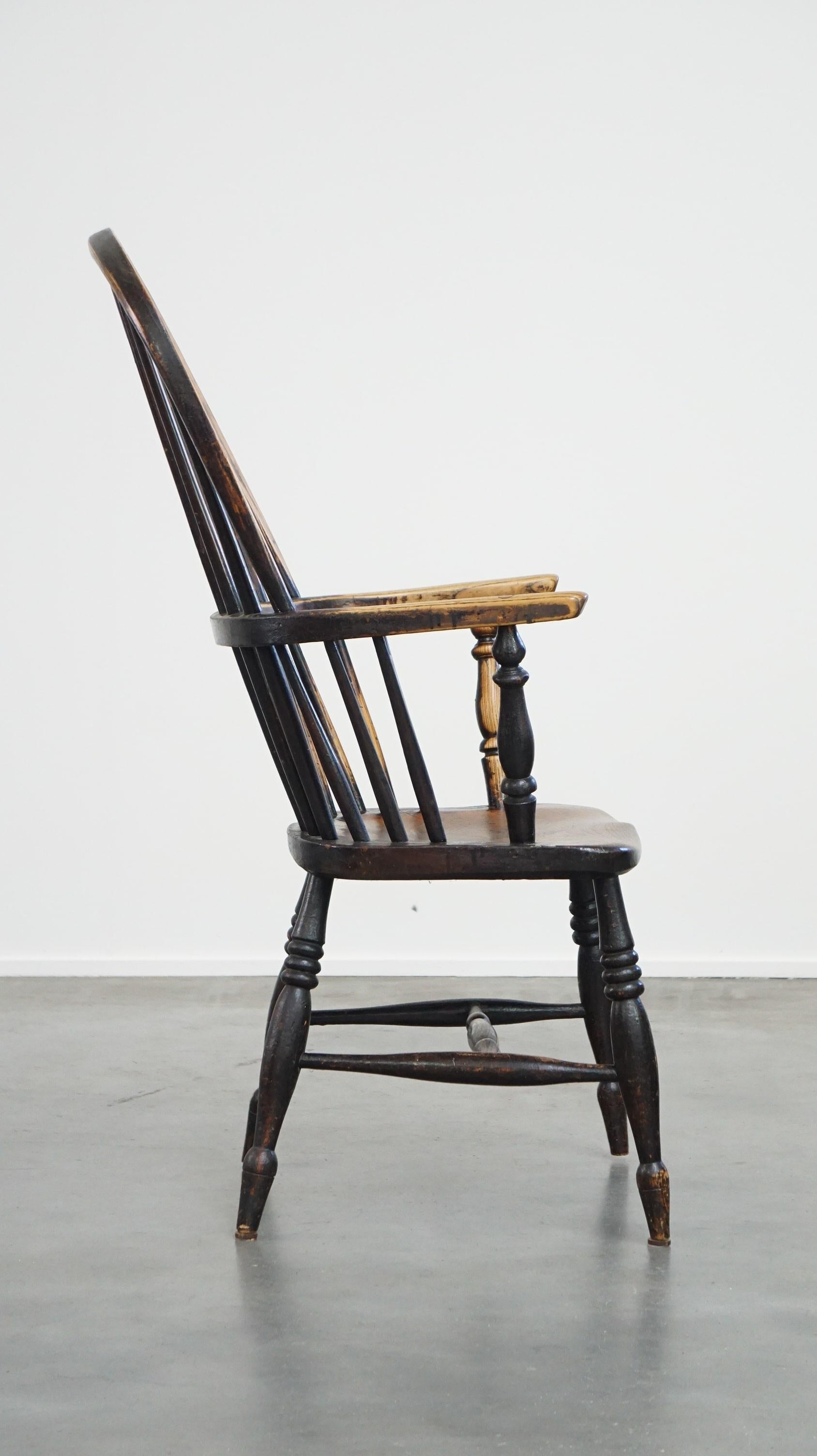 Inglese Elegant, beautiful, antique English highback Windsor dining room chair in vendita