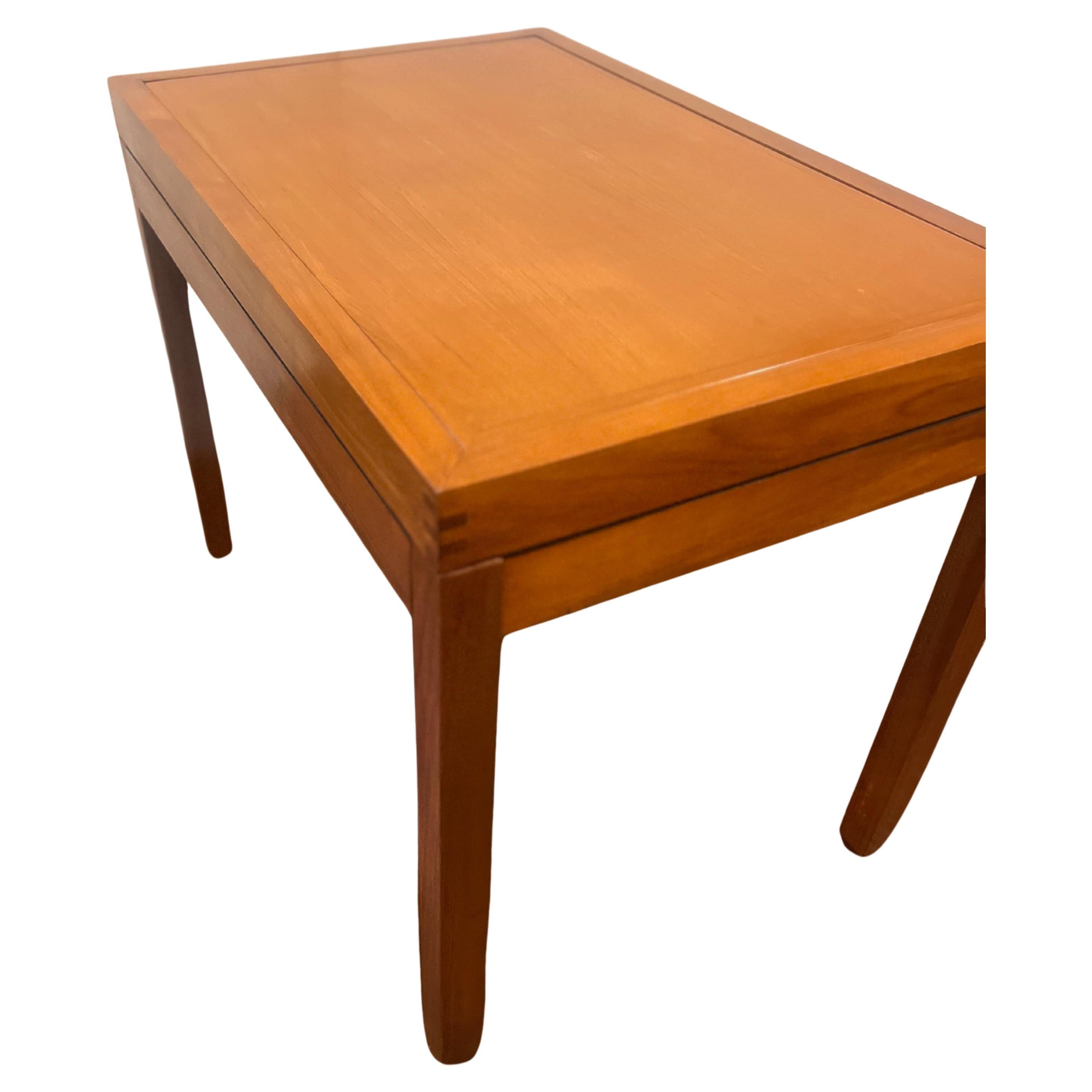 Elegant Table de Backgammon en noyer avec plateau amovible pour salle à manger Bon état - En vente à San Diego, CA