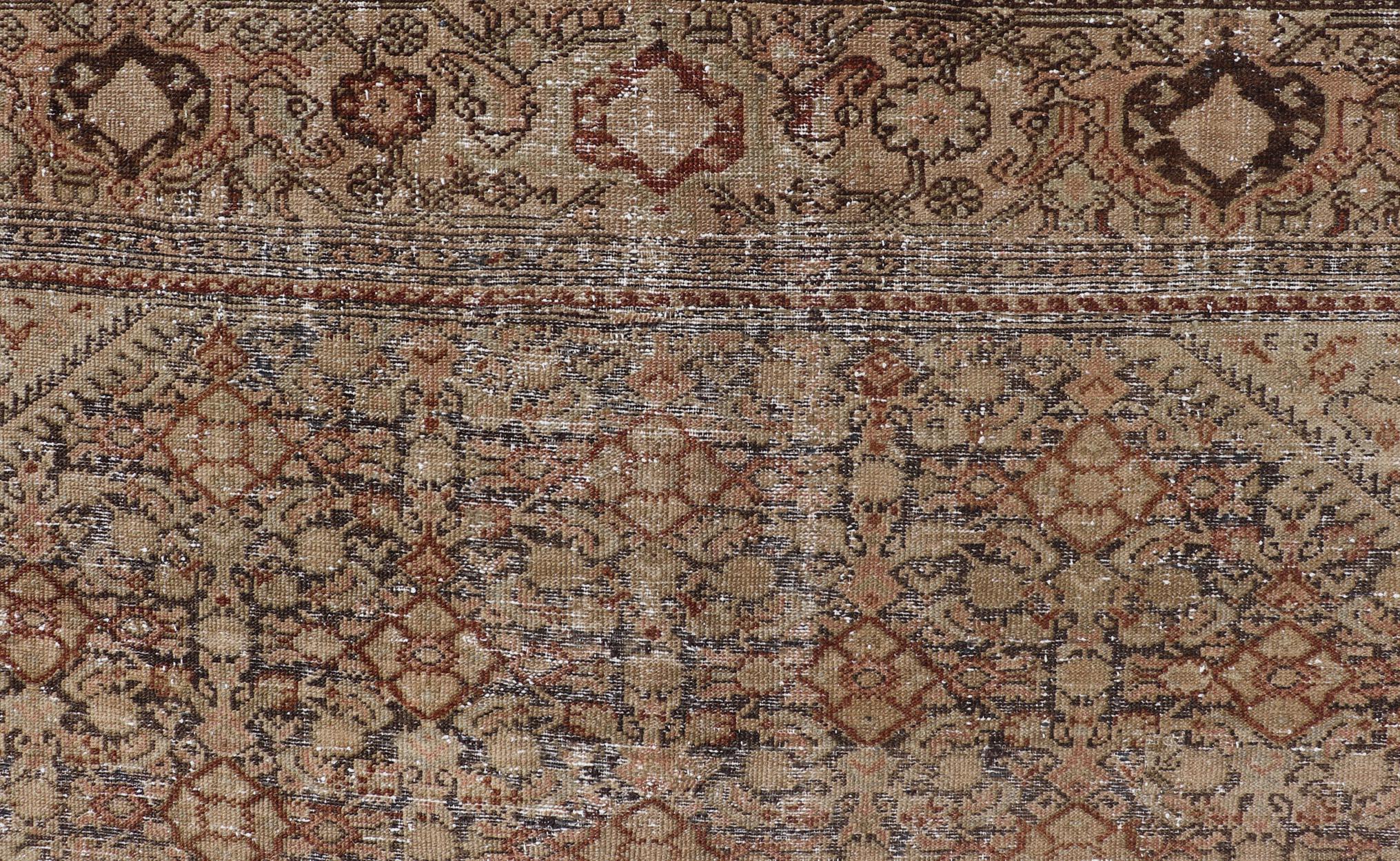 Elegante Alfombra Persa Antigua de Galería Malayer Beige y Marrón 6'10 x 12'8 Lana en venta