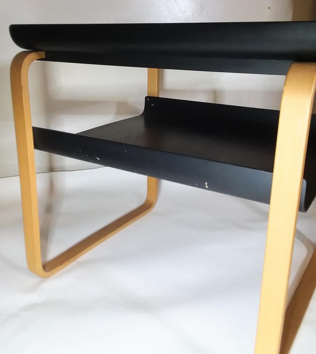 Finnish Elegant Bentwood Side Table by Alvar Aalto For Sale