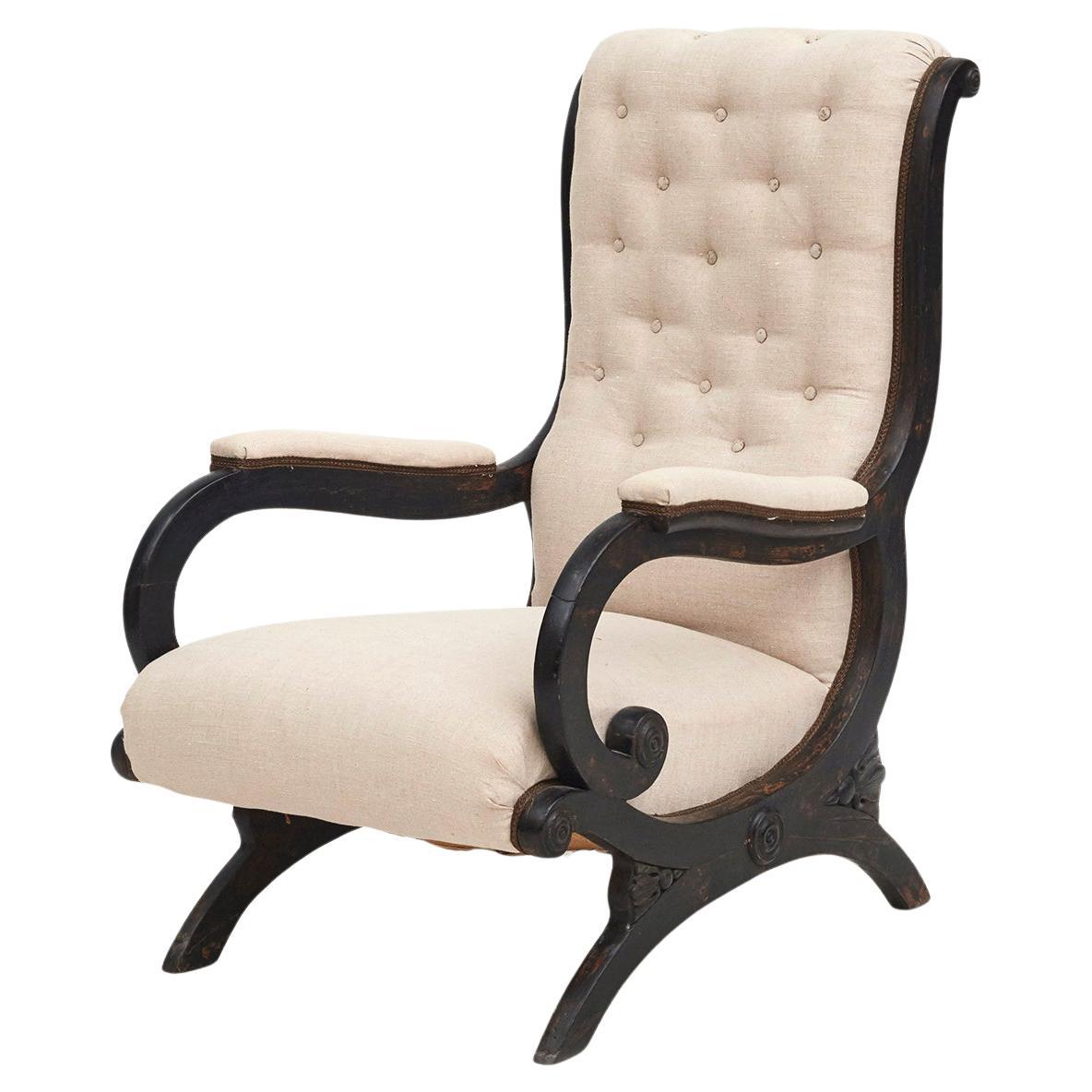 Biedermeier-Sessel, schwarz und mit leichtem Stoff  im Angebot