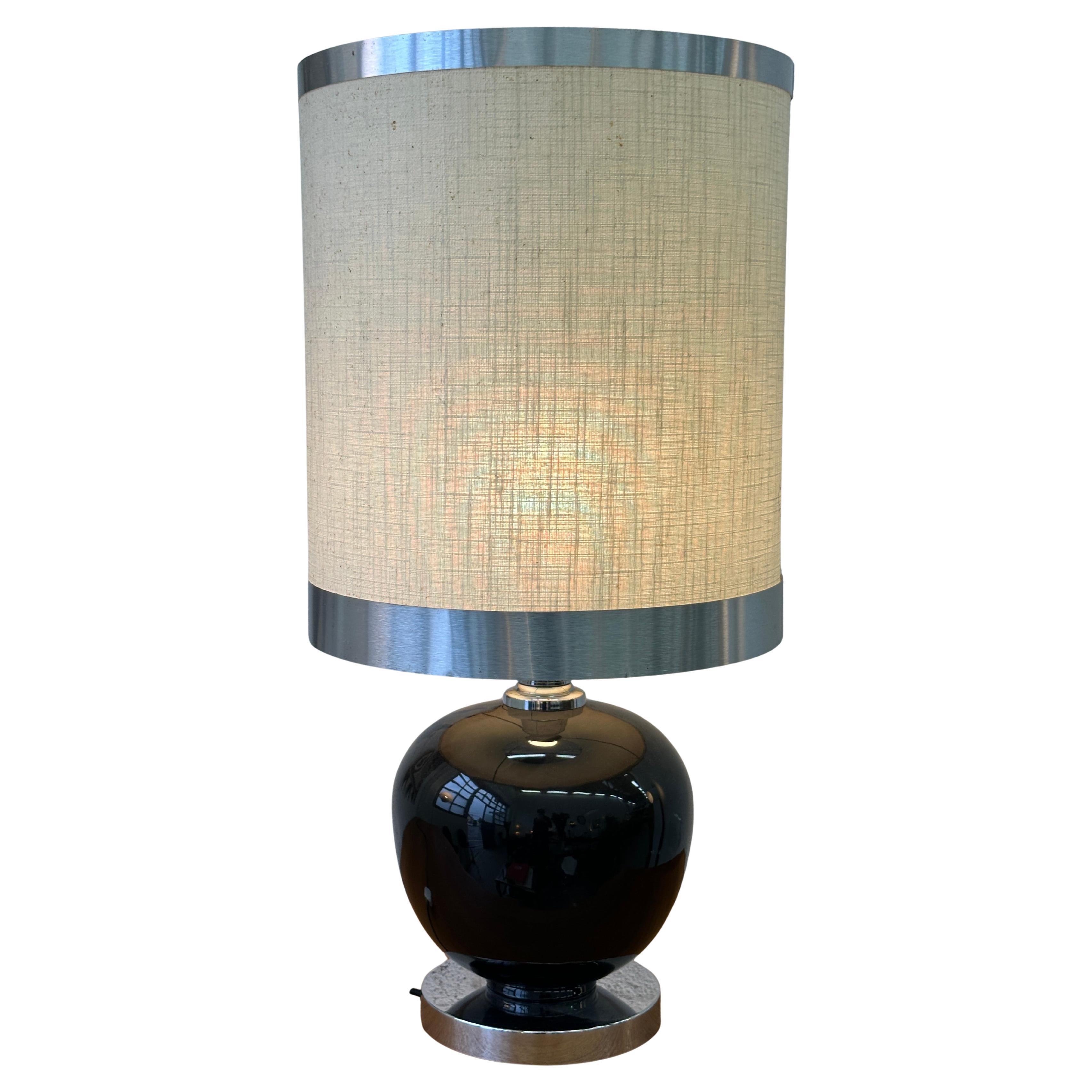 Elegante große Tischlampe mit zeitlosem Design 1970