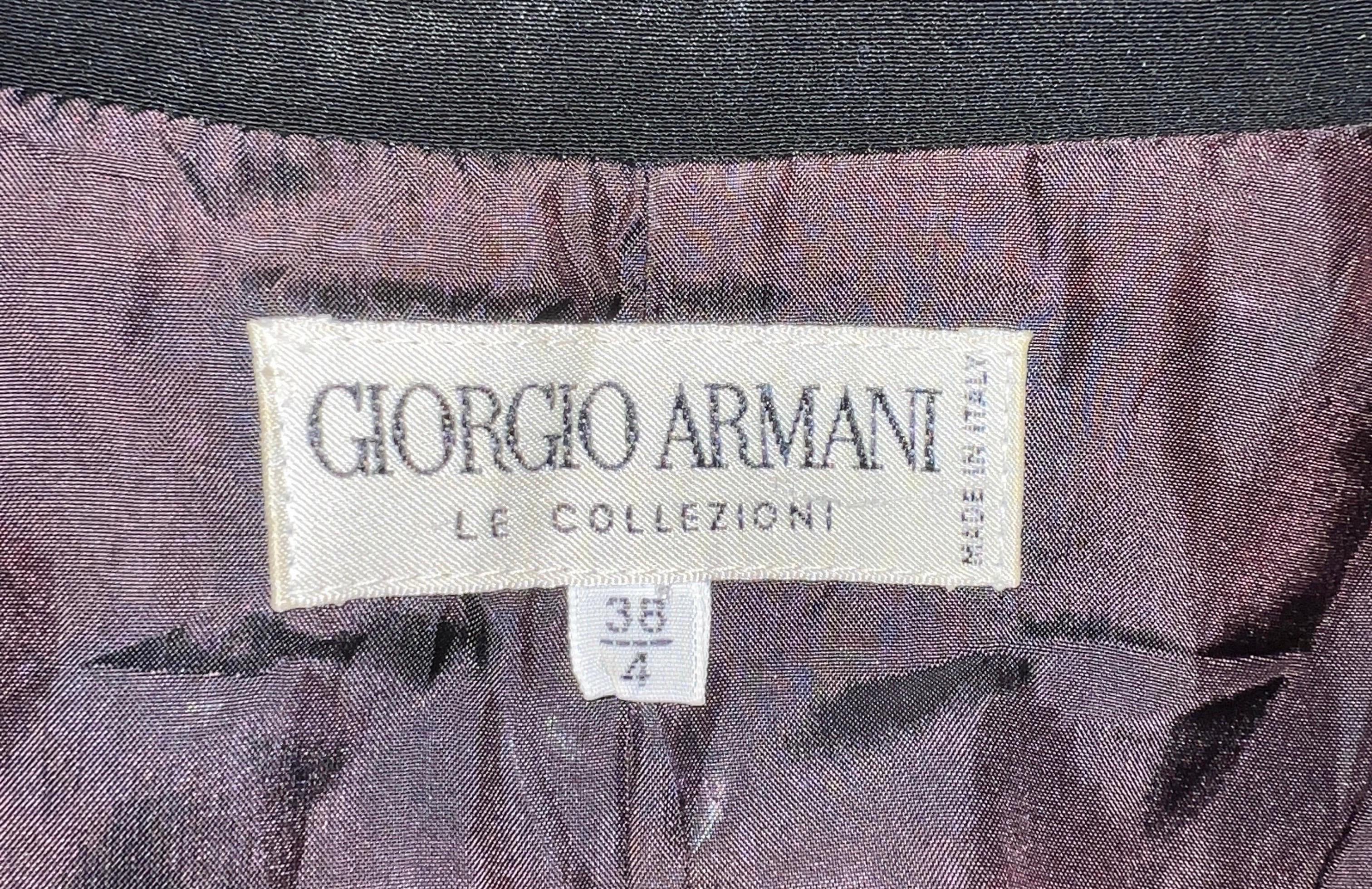 Elegant Black Giorgio Armani Lace Up Blazer Jacket 38 In Good Condition For Sale In Switzerland, CH