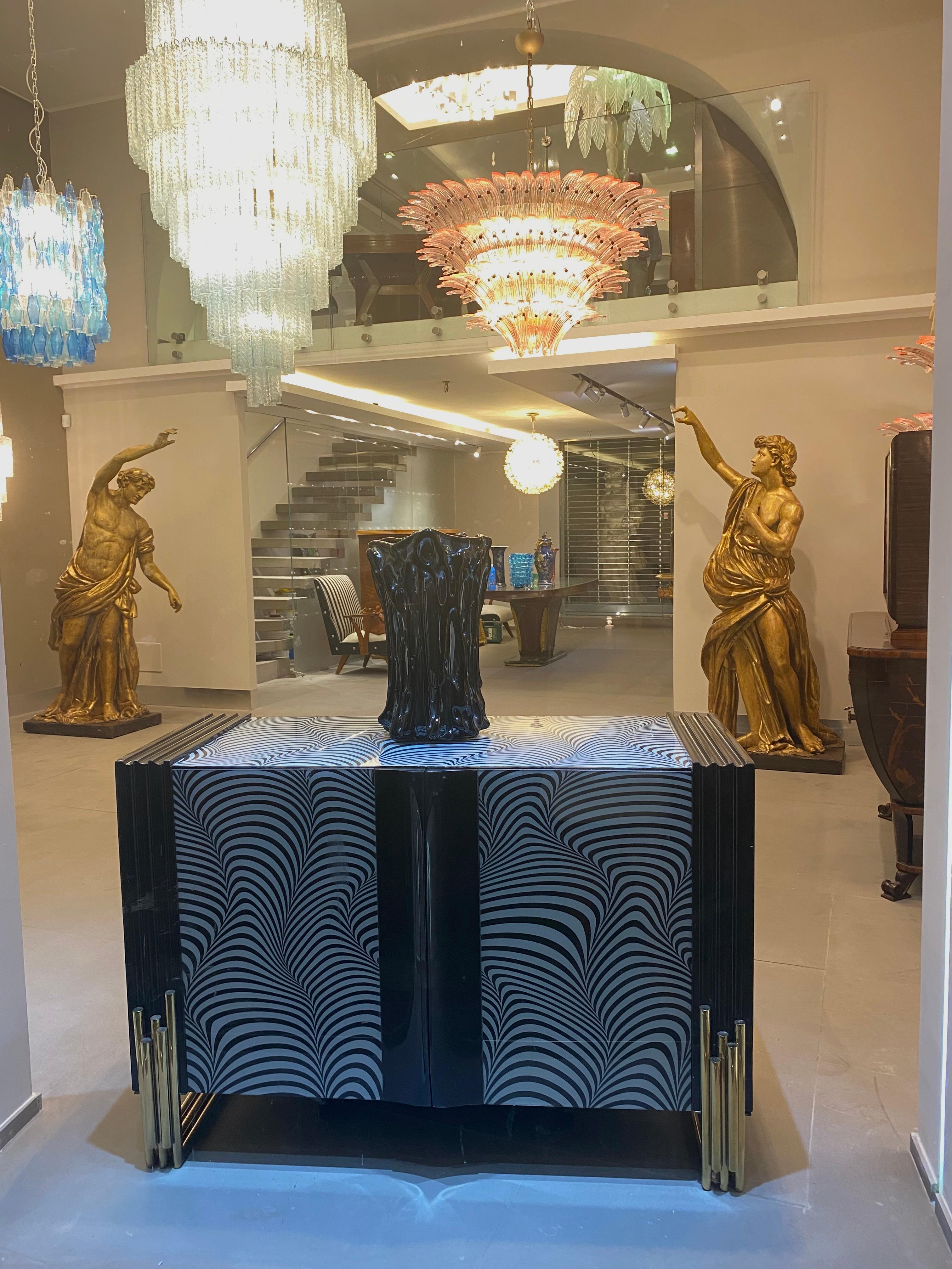 Fine XX secolo Eleganza del vaso di vetro di Murano nero iridescente in vendita