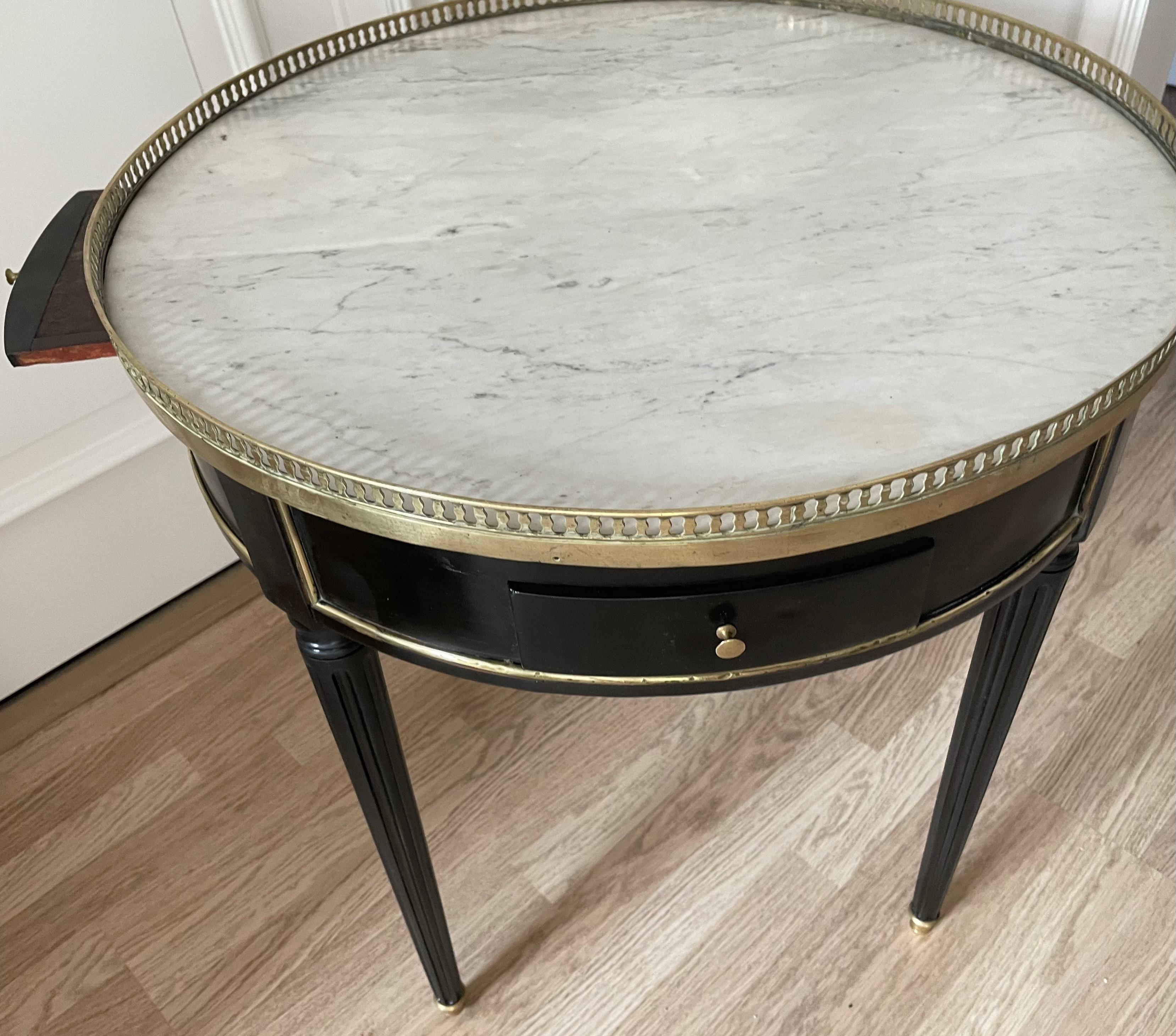 Louis XVI Elegant Black Lacquer and Brass Side Table by Maison Jansen, France, 1950