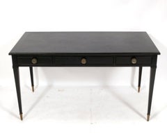 Elegante Bureau Plat o Escritorio de Estilo Francés Teñido de Negro de Kittinger