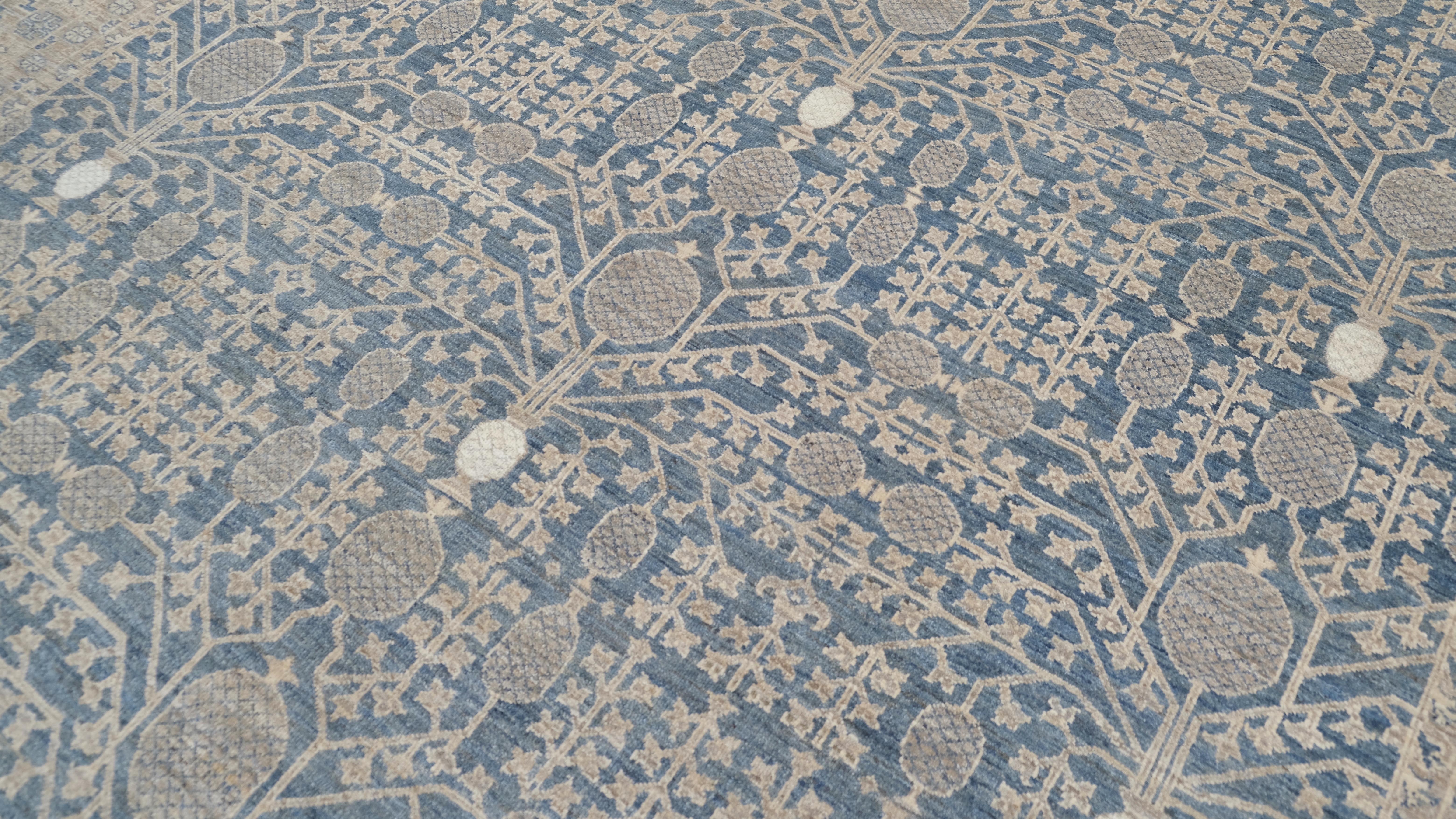 Pakistani Elegant Blue and Ivory Hand Knotted Wool Khoton Rug 9'1''x12' For Sale