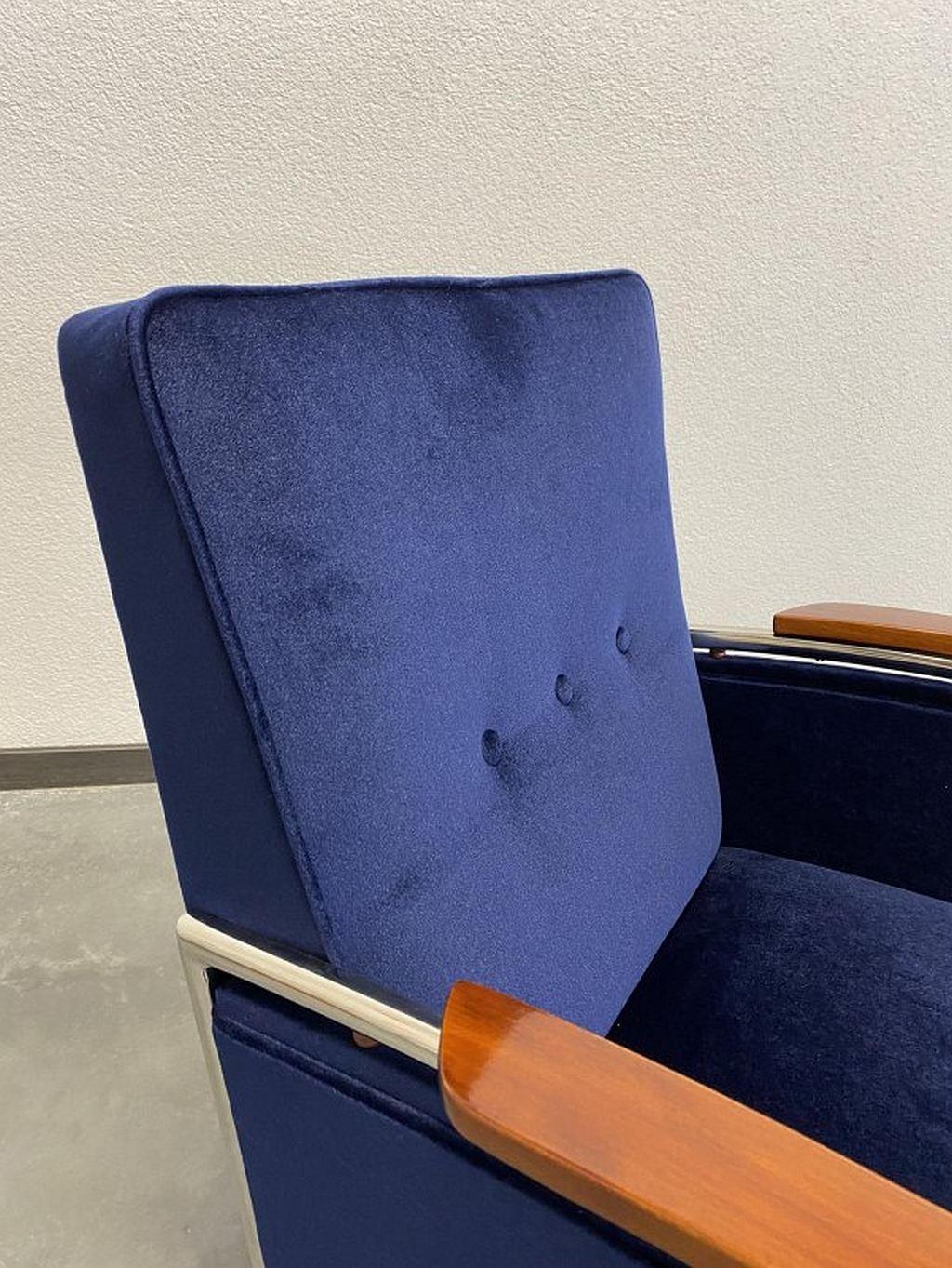 Poltrone eleganti blu cromate Jozsef Peresztegi In condizioni ottime in vendita a Banská Štiavnica, SK