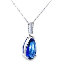 Elegant Blue Gemstone Pendant