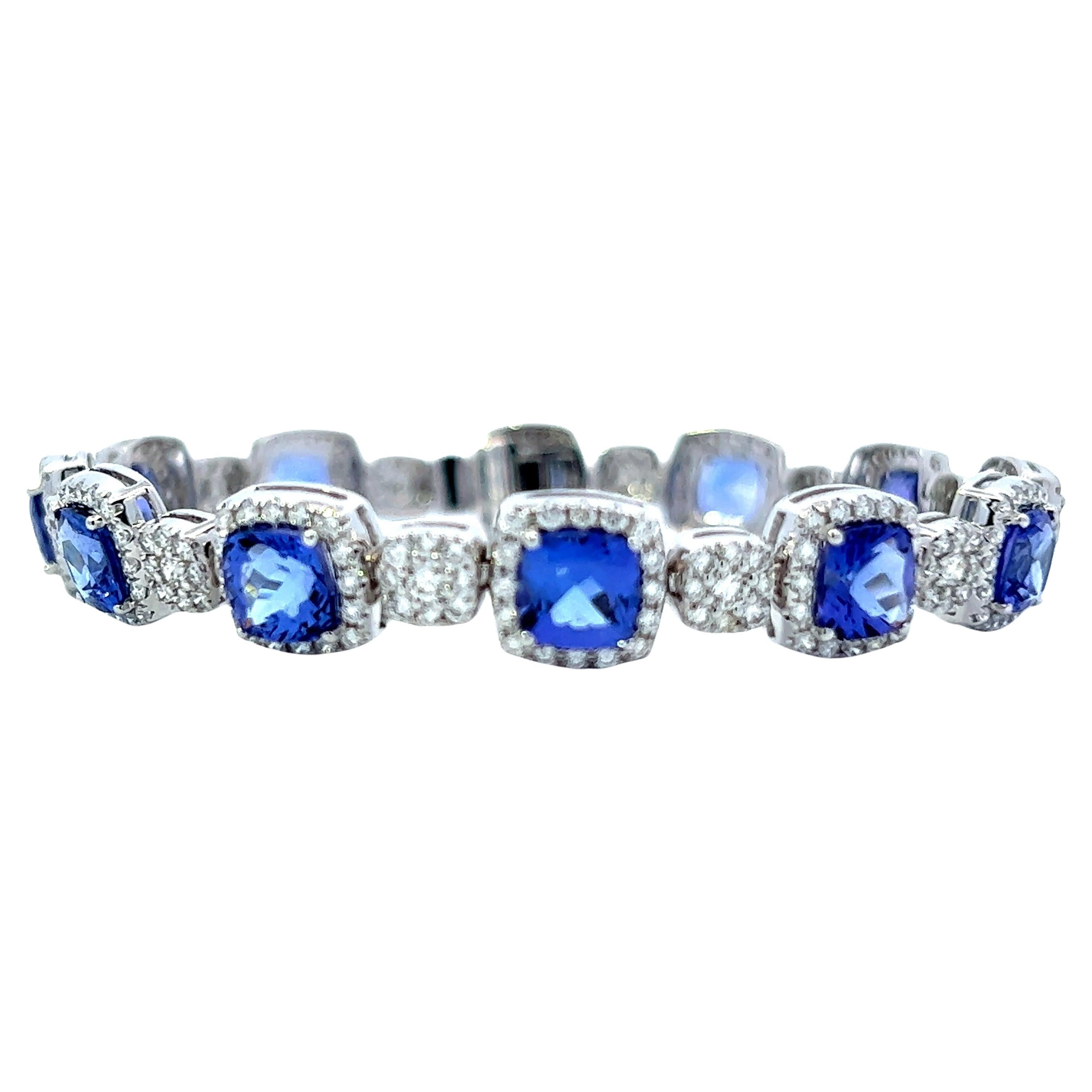 Eleganza del braccialetto di zaffiri blu