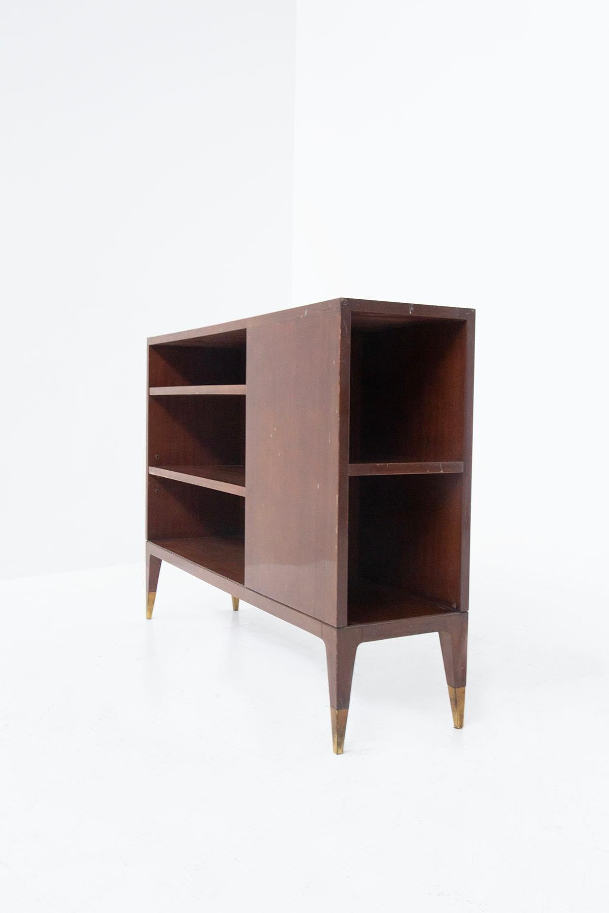 Elegant Bookcase Cabinet Attributed to Gio Ponti 4