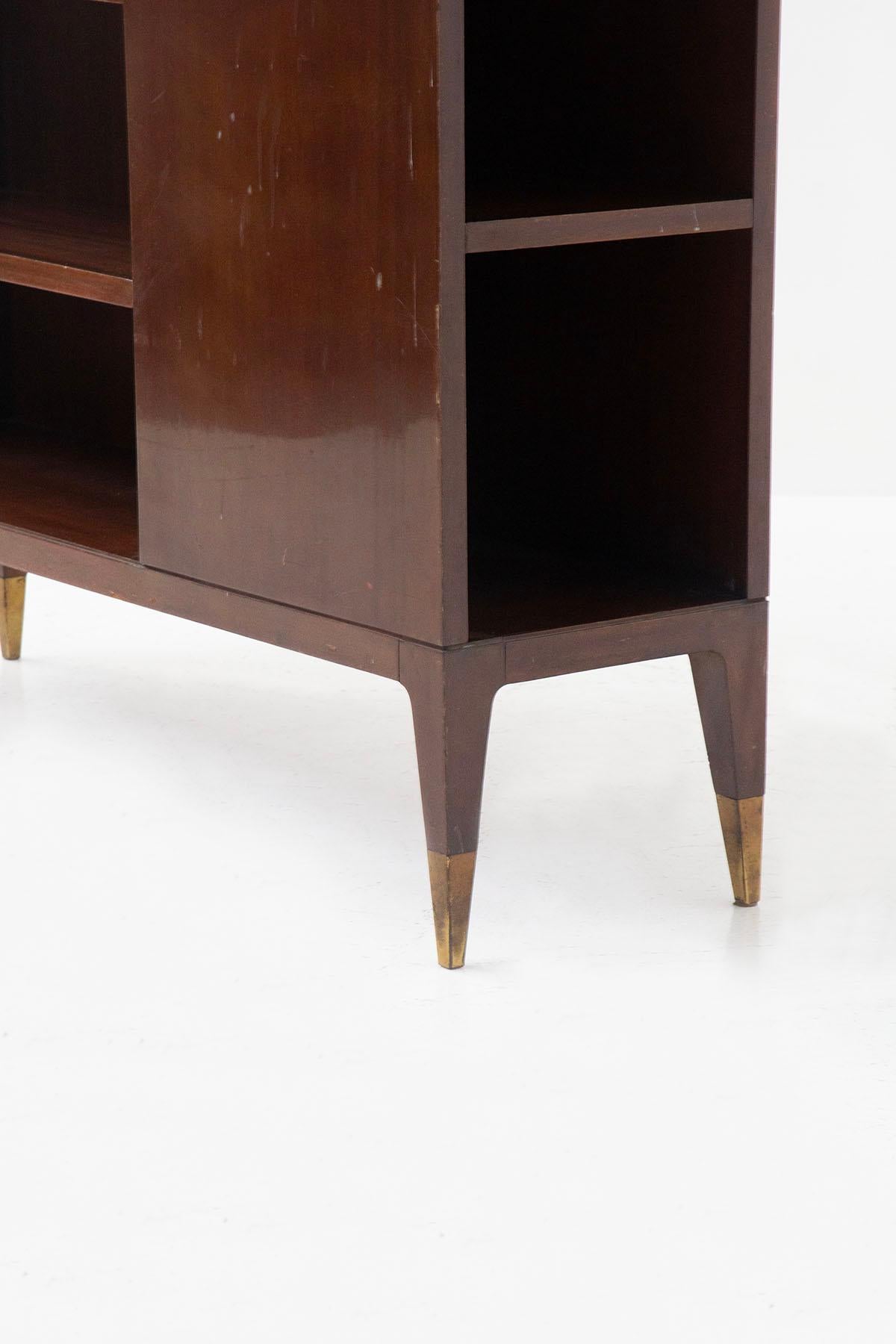 Mid-20th Century Elegant Bookcase Cabinet Attributed to Gio Ponti