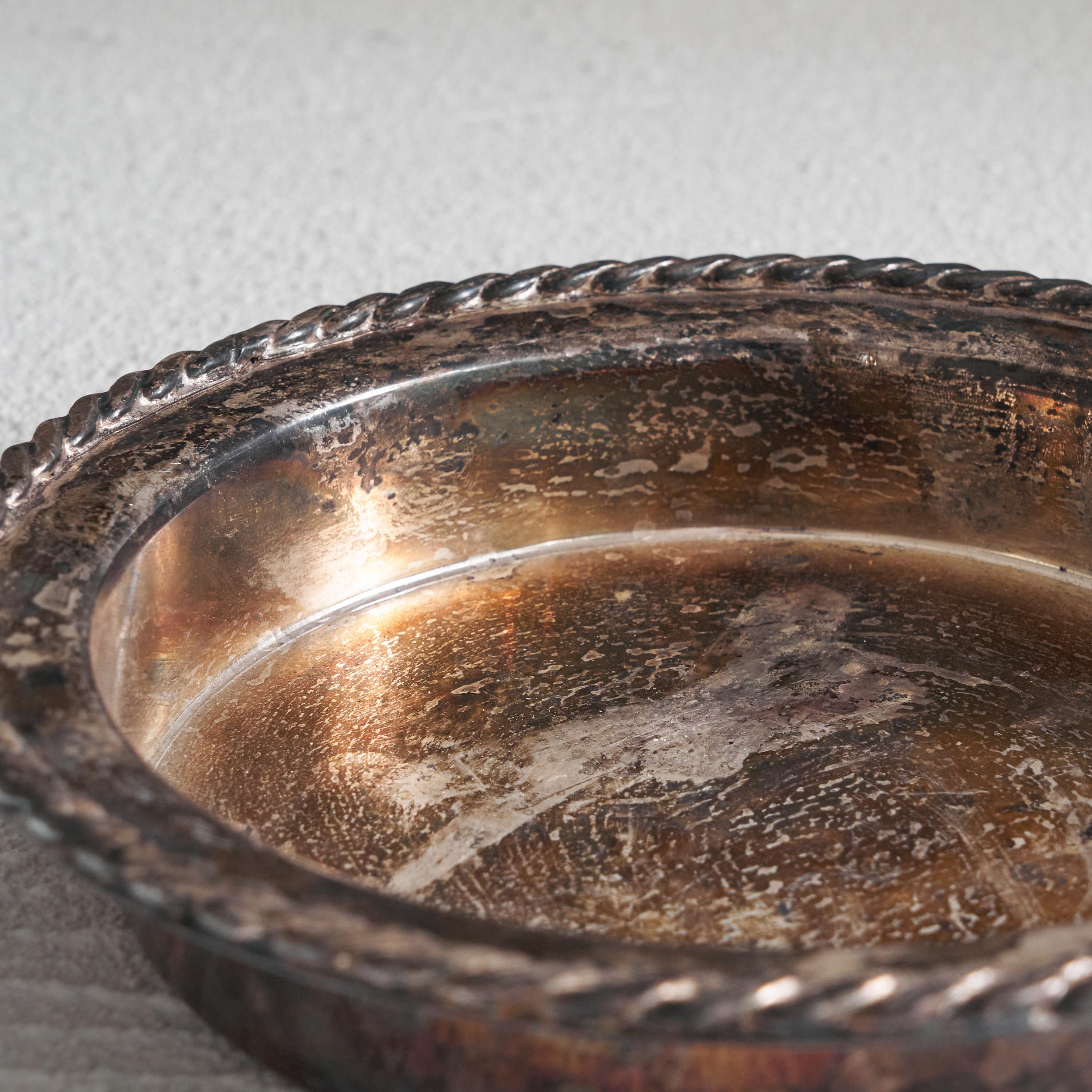 Unknown Elegant Bowl in Patinated Silver Signed Kisho For Sale
