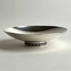 Elegante cuenco de plata de ley de Erik Fleming del Atelier Borgila de 1951