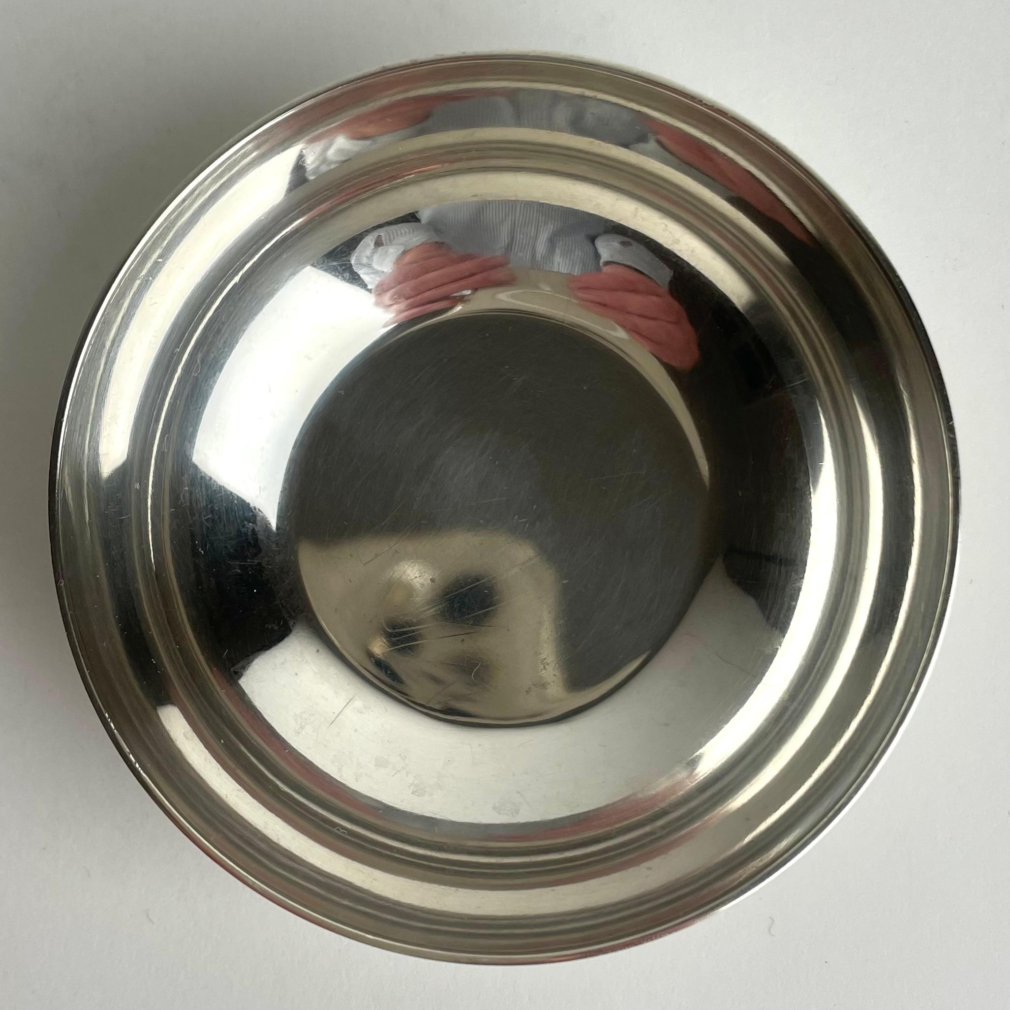 Elegante cuenco de plata de ley de Erik Fleming del Atelier Borgila en 1954 Sueco en venta