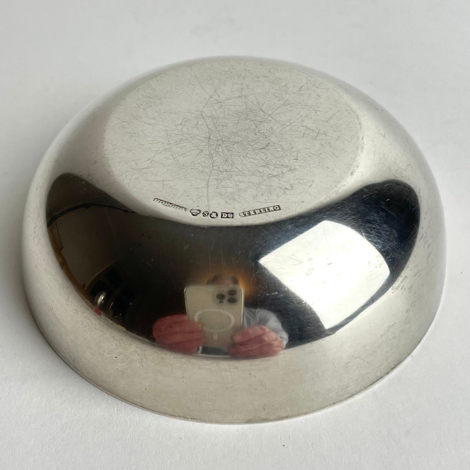 Elegante cuenco de plata de ley de Erik Fleming del Atelier Borgila en 1954 mediados del siglo XX en venta