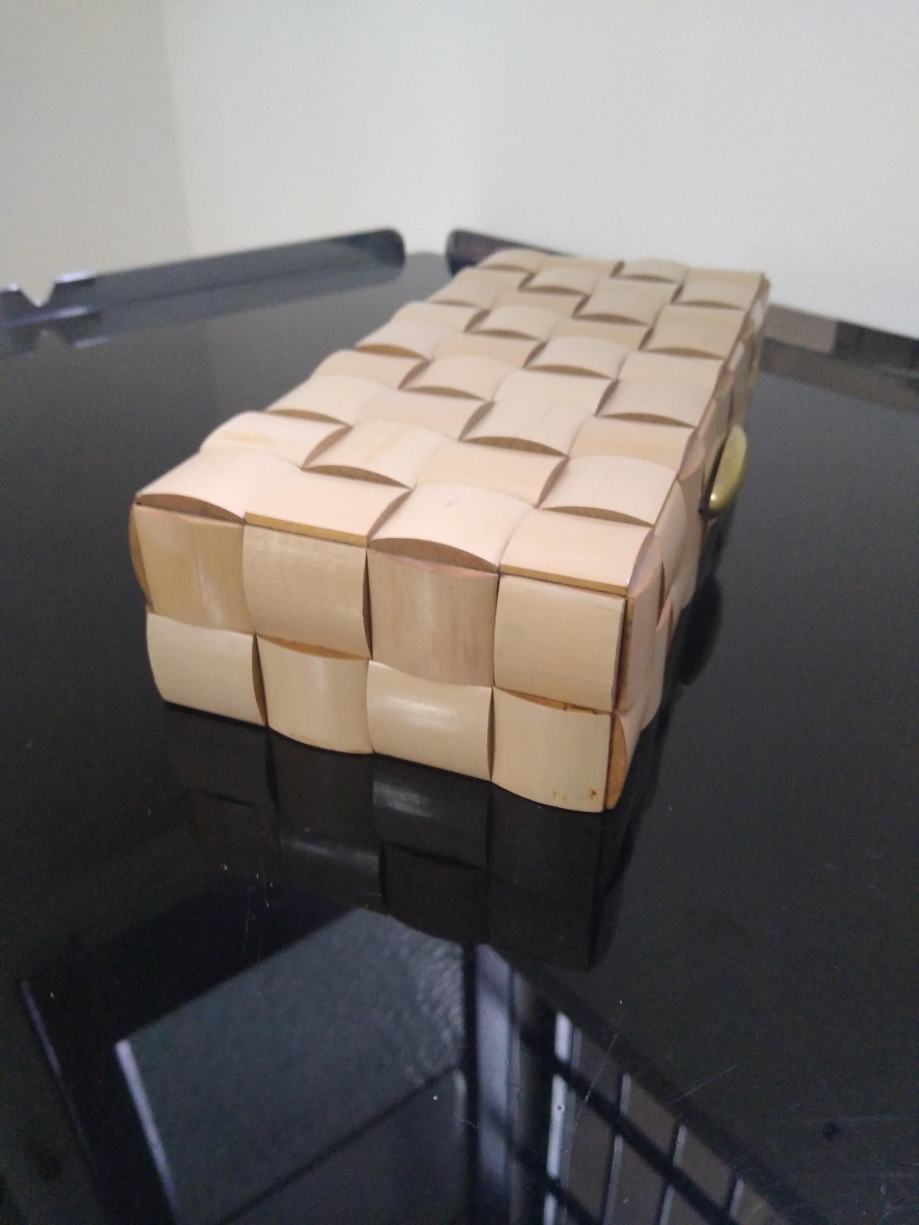 Elegante caja de madera, Italia Años 60 mediados del siglo XX en venta