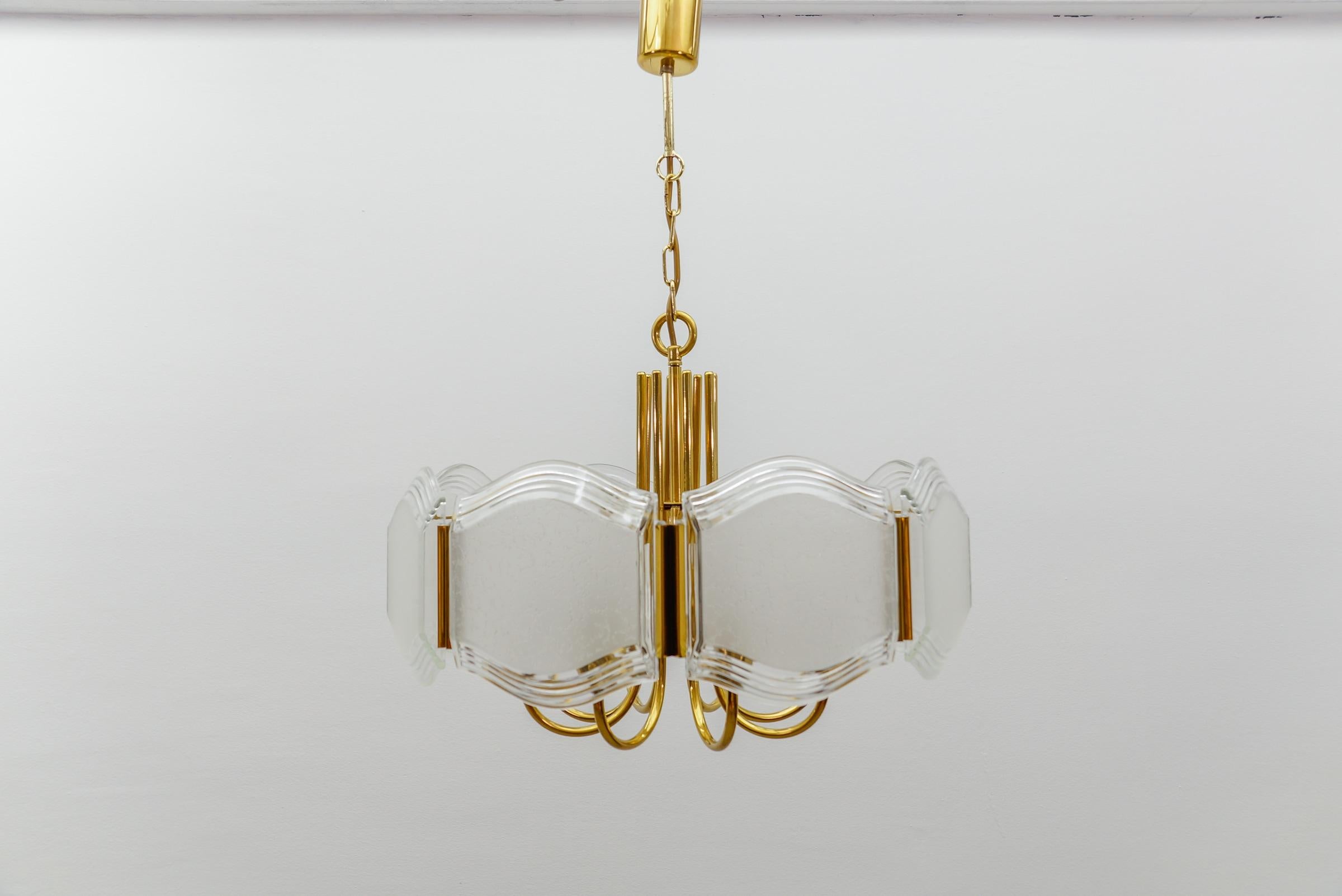 Elegant Brass and Glass Chandelier / Ceiling Lamp, Germany 1960s In Good Condition For Sale In Nürnberg, Bayern