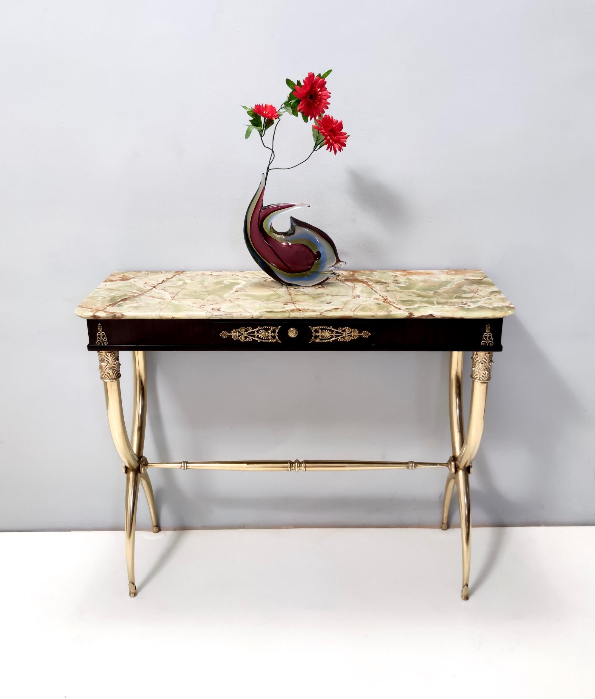 Mid-Century Modern Vintage Brass and Walnut Console with an Onyx Top Ascribable to T. Buzzi, Italy