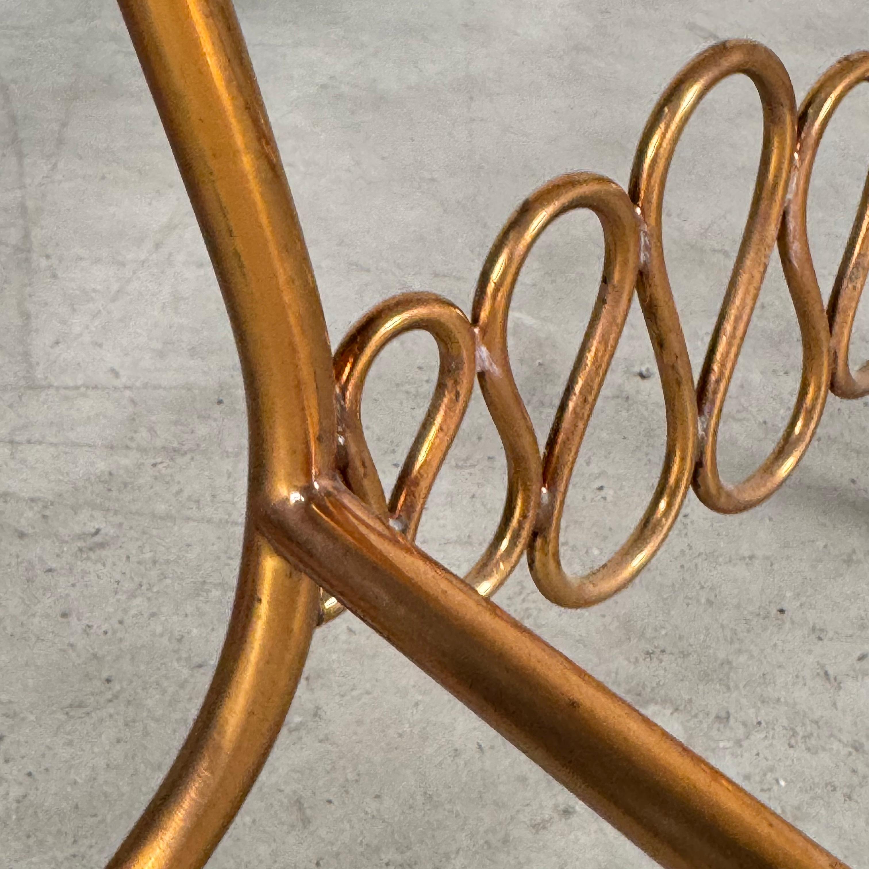 Elegant Brass Bar Trolley with Gio Ponti’s Signature Ribbon Details, 1950s For Sale 4