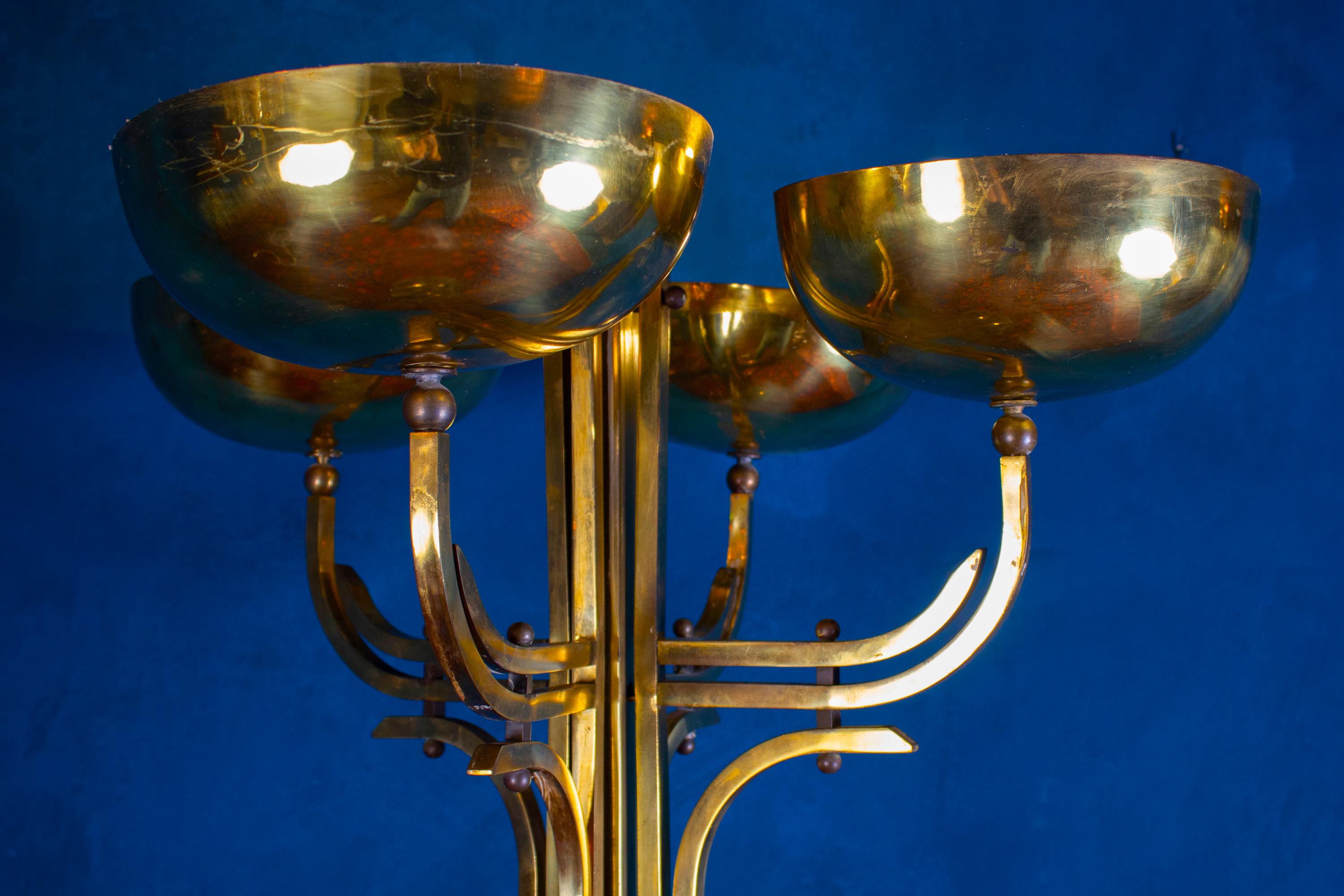 Elegant Brass Floor Lamp by Goffredo Reggiani, Italy, circa 1970 For Sale 3