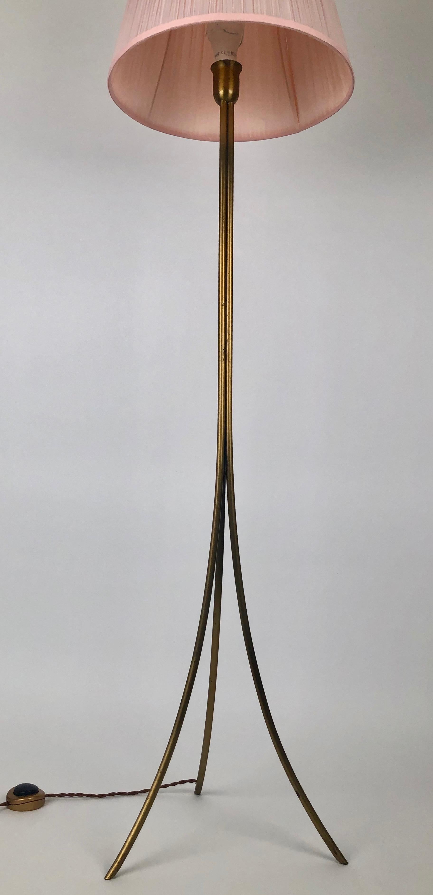 Austrian Elegant Brass Floor Lamp from the 1950's, Austria For Sale