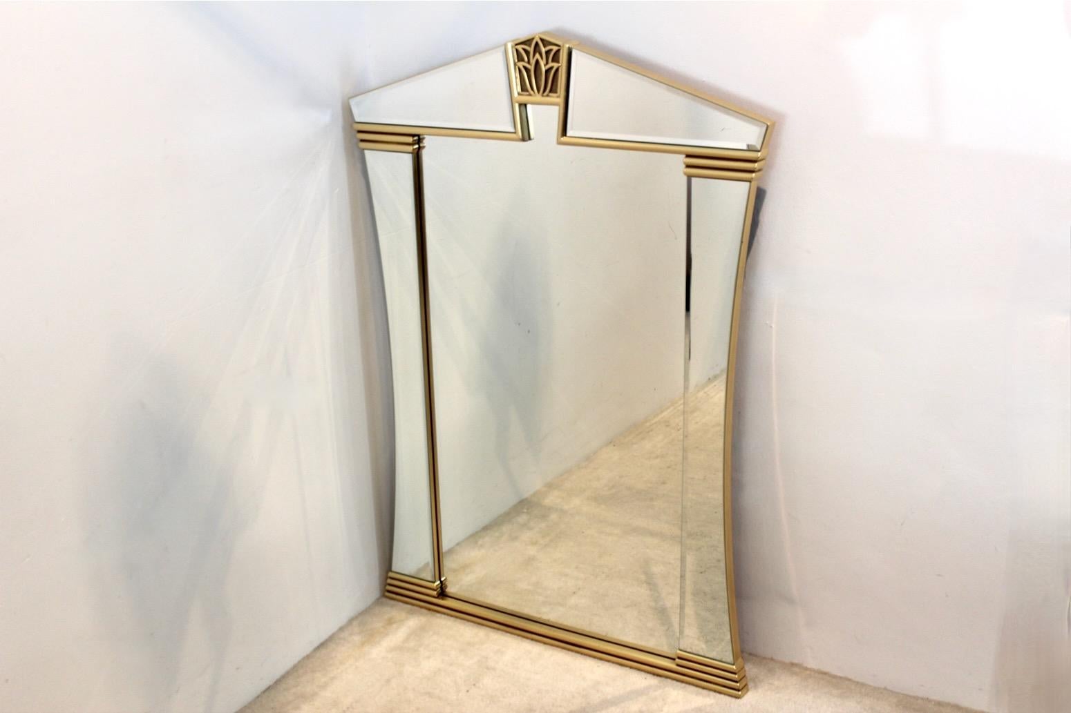 Elegant Brass Graphical Tulip Mirror by Deknudt Belgium For Sale 4