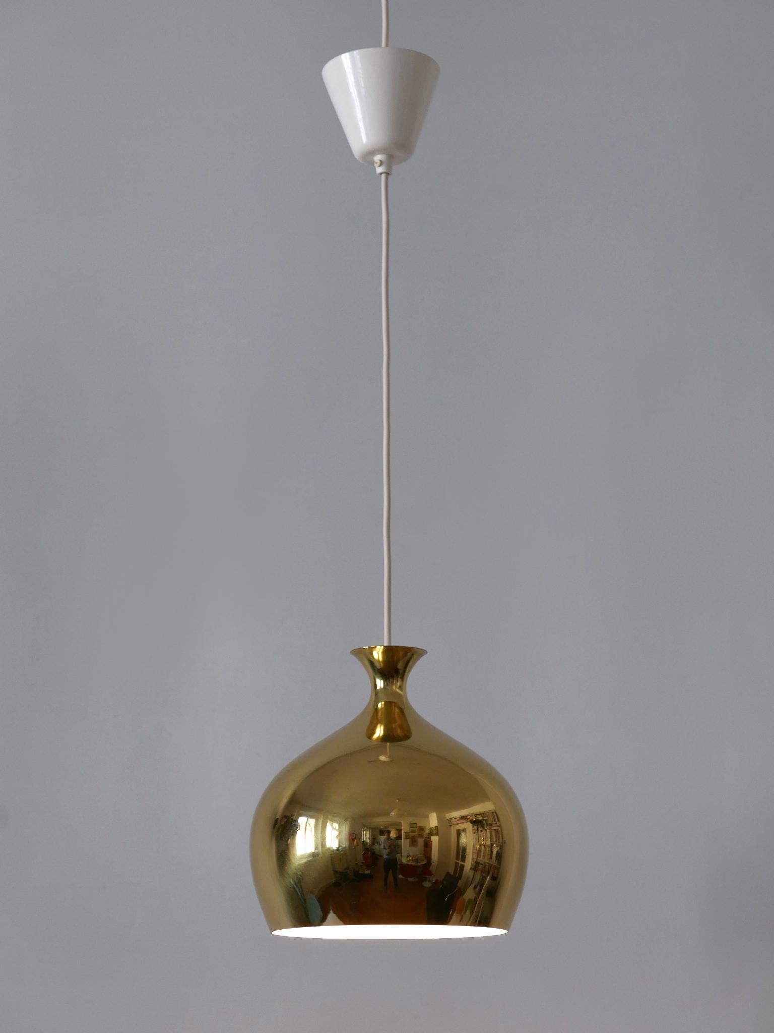 Svedese Eleganza della lampada a sospensione in ottone Löken di Helge Zimdal per Falkenberg Svezia 1960 in vendita