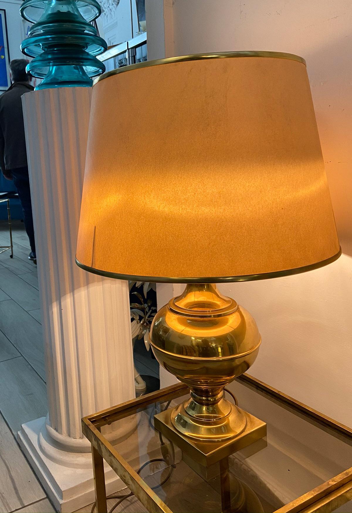 Elegant Brass Table Lamp, Italy, 1960s For Sale 2