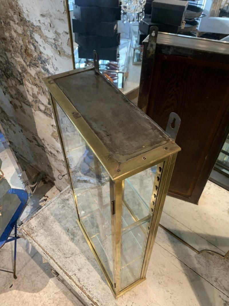 French Elegant Brass Wall Display Cabinet-1920s France