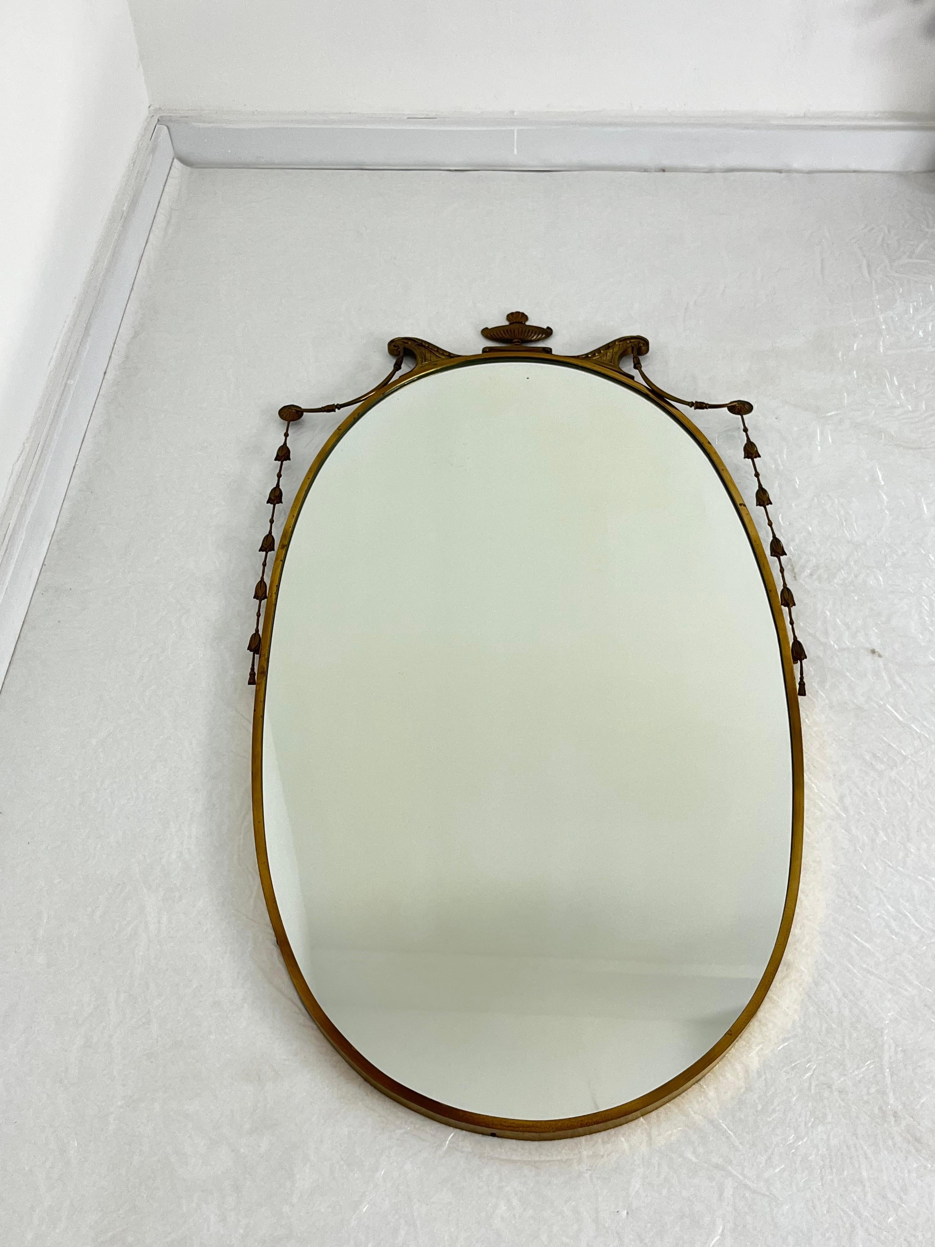 Eleganter Messing-Wandspiegel, Made in Italy, 1960er Jahre (Italienisch) im Angebot