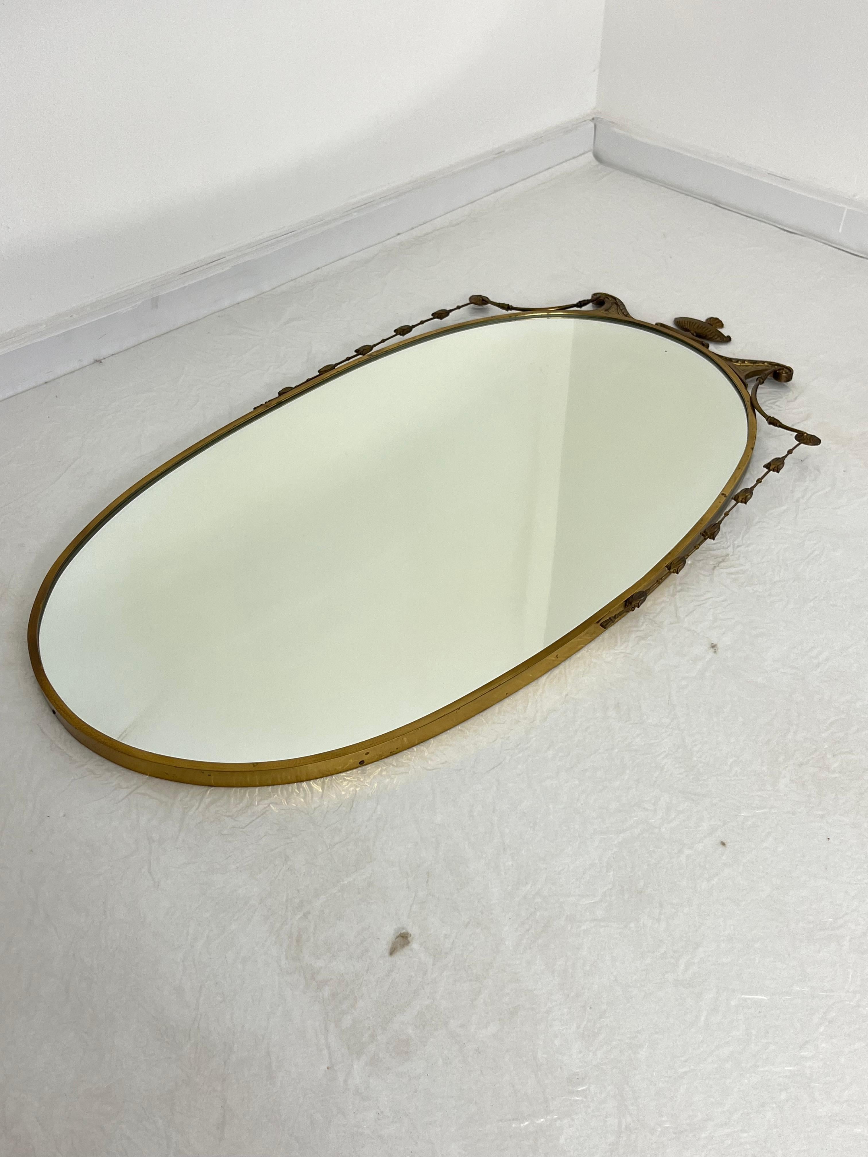 Eleganter Messing-Wandspiegel, Made in Italy, 1960er Jahre im Angebot 4