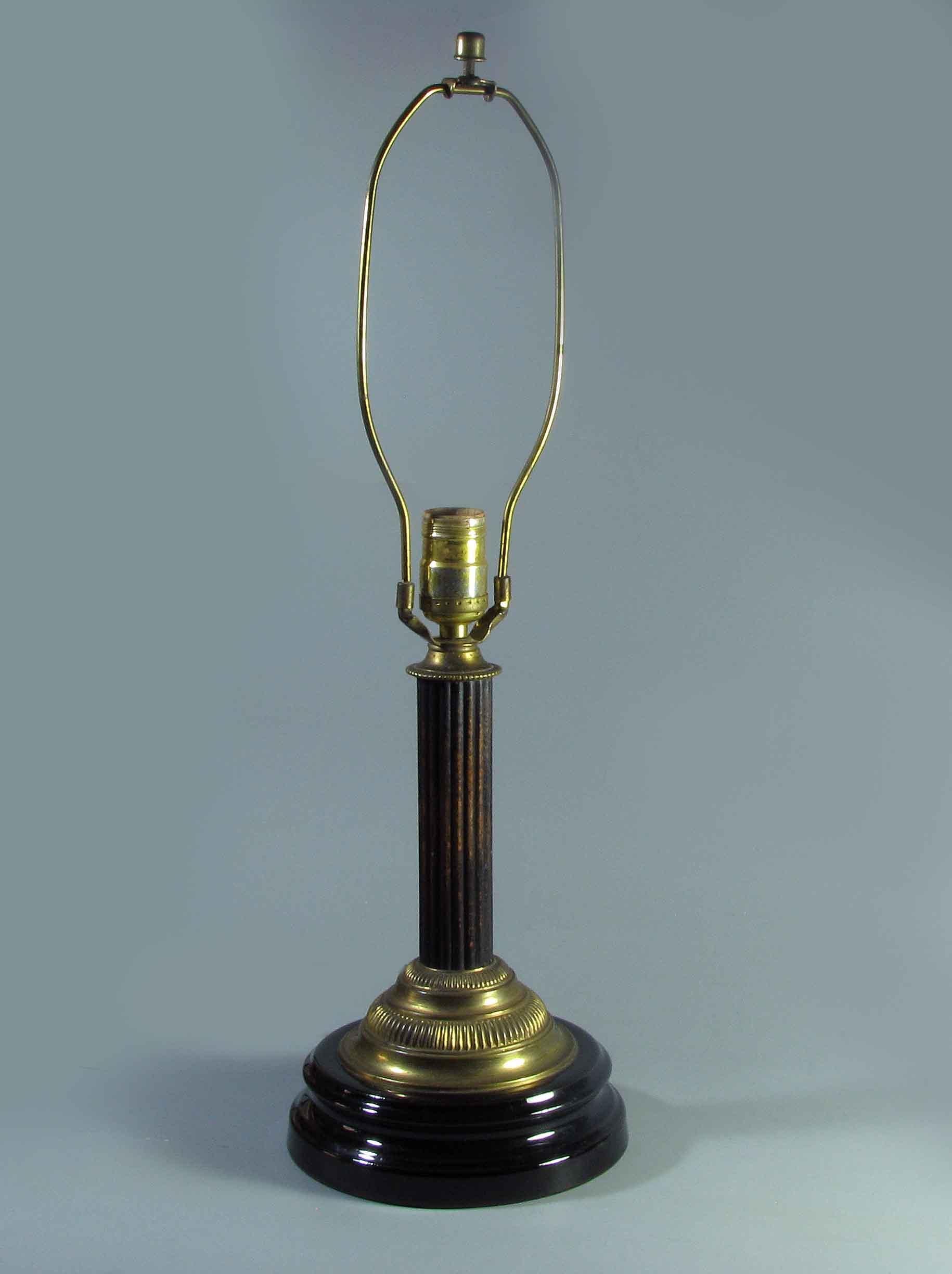 American Elegant Brass & Wood Table Lamp by Chilo, circa 1950 For Sale