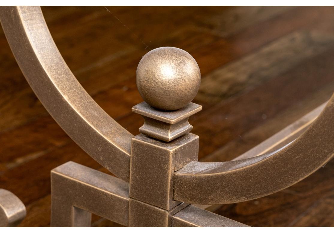 Élégante table console en fer finition bronze avec plateau en miroir tacheté en vente 3