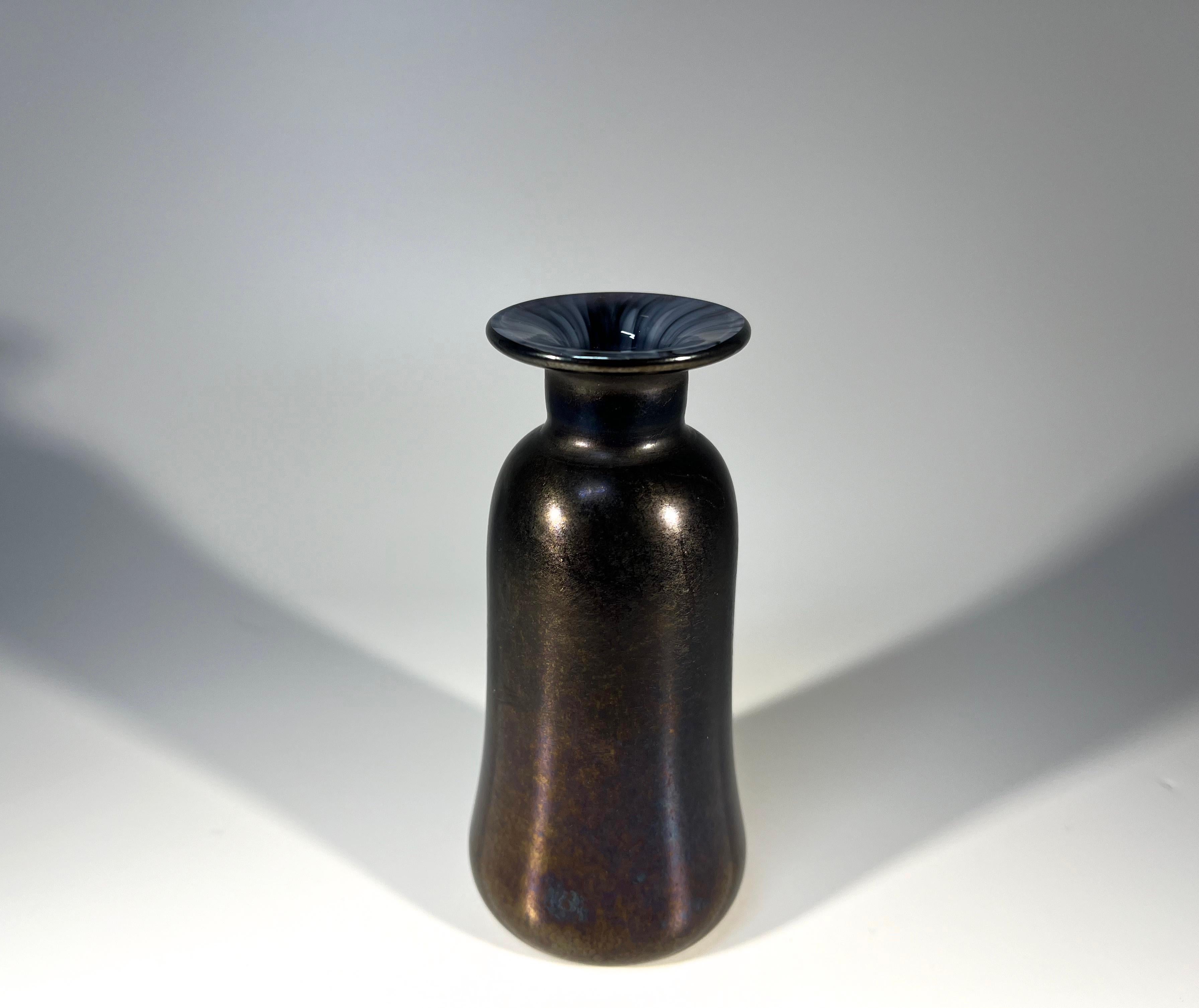 Mid-Century Modern Elegant Bronze Iridescent English Glass Perfume Bottle By Andrew Sanders c1980s For Sale
