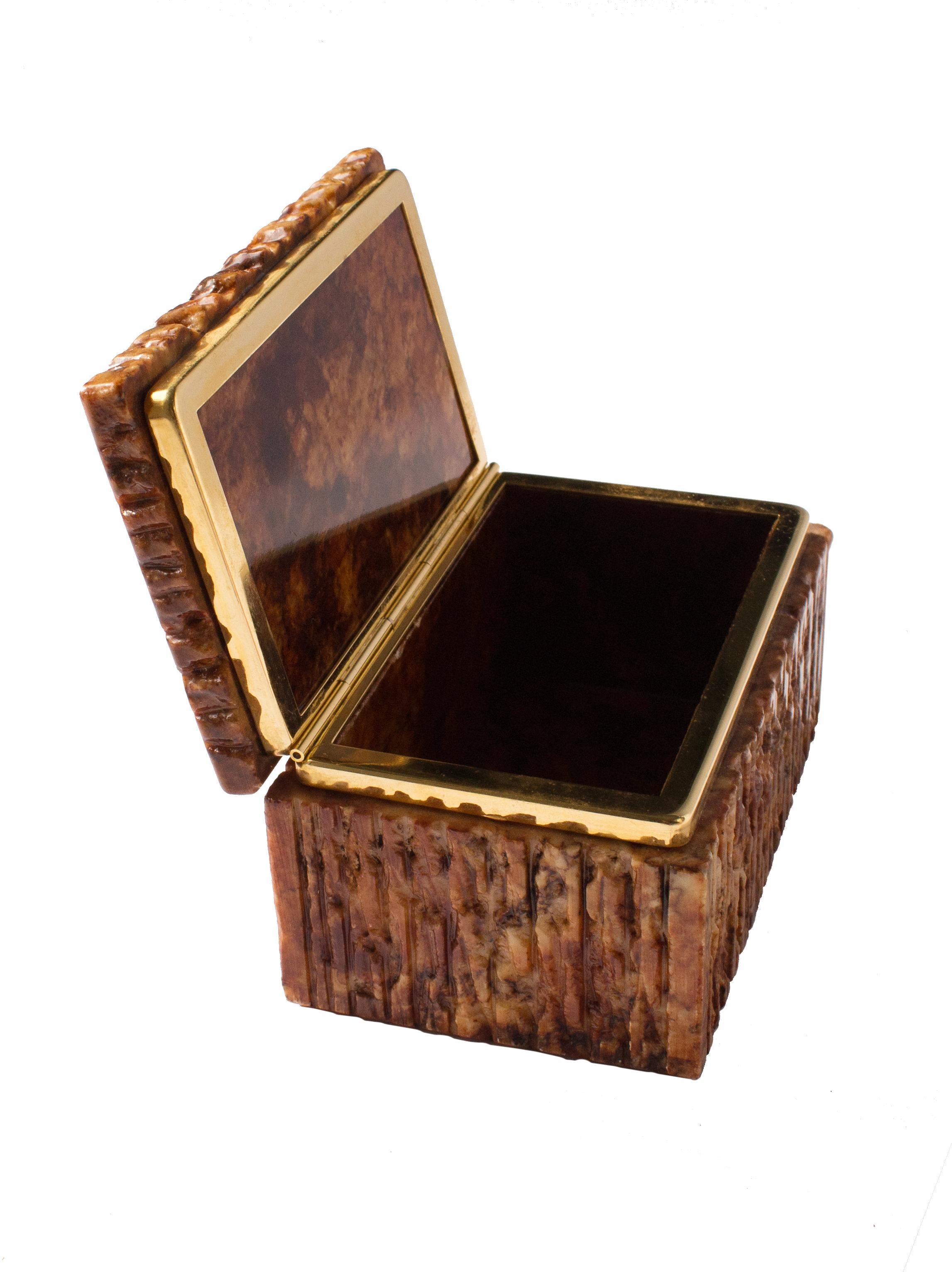 Elegante Caja de Mármol Marrón de Italia,  con bisagras de latón. en venta 4