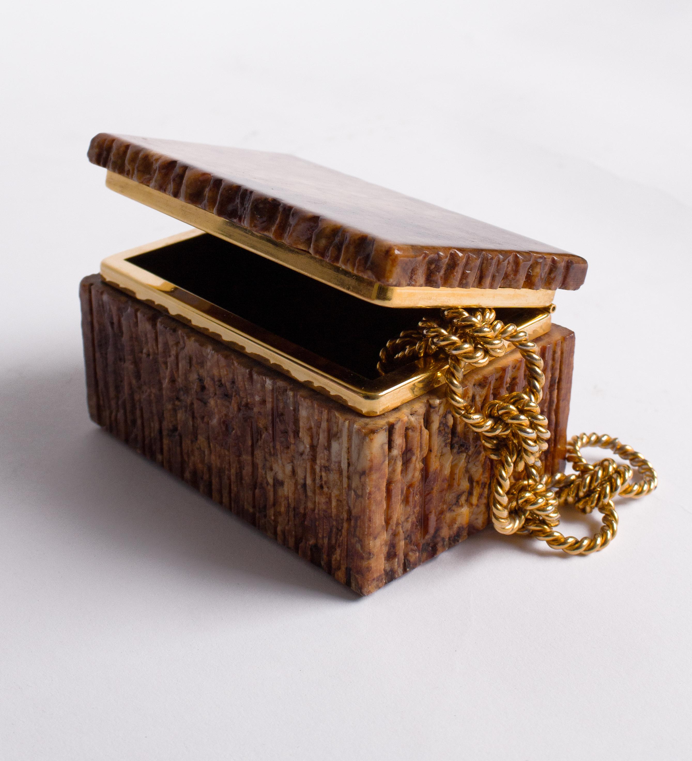 Elegante Caja de Mármol Marrón de Italia,  con bisagras de latón. Regencia de Hollywood en venta
