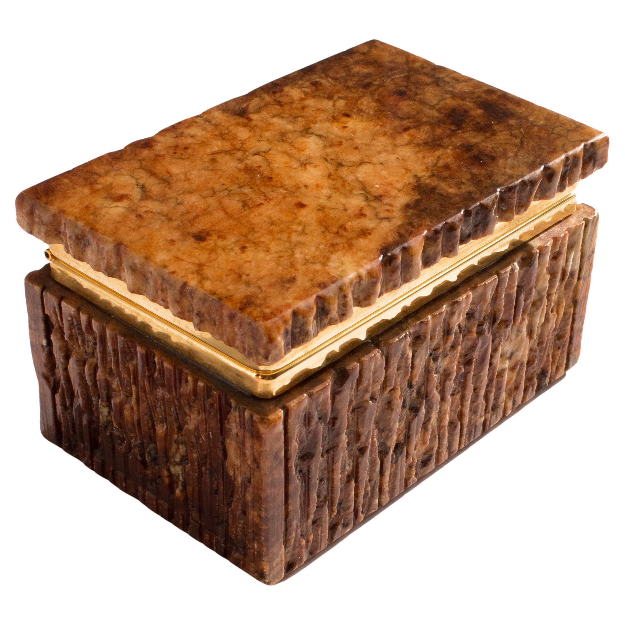 Elegante Caja de Mármol Marrón de Italia,  con bisagras de latón. en venta