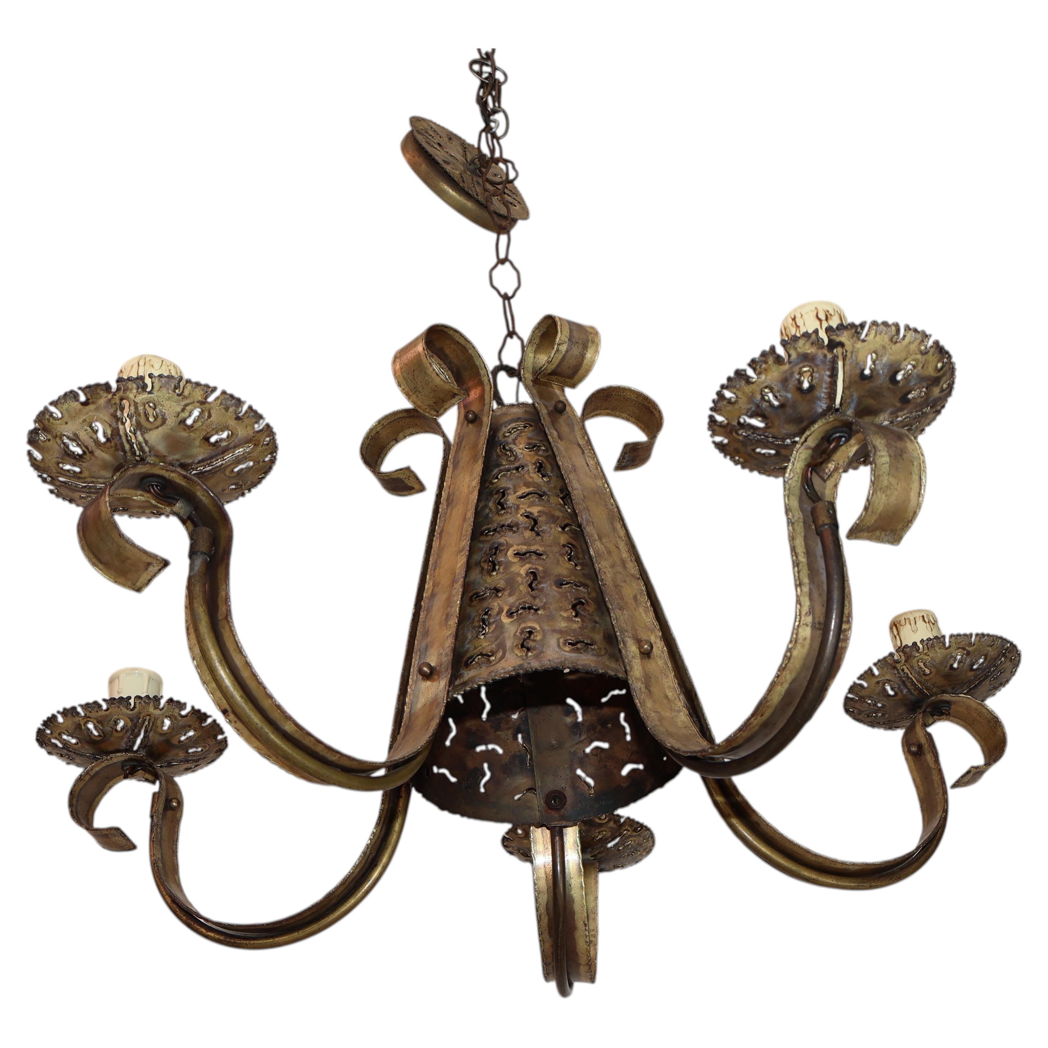 Elegant brutalist chandelier by Tom Green for Feldman For Sale
