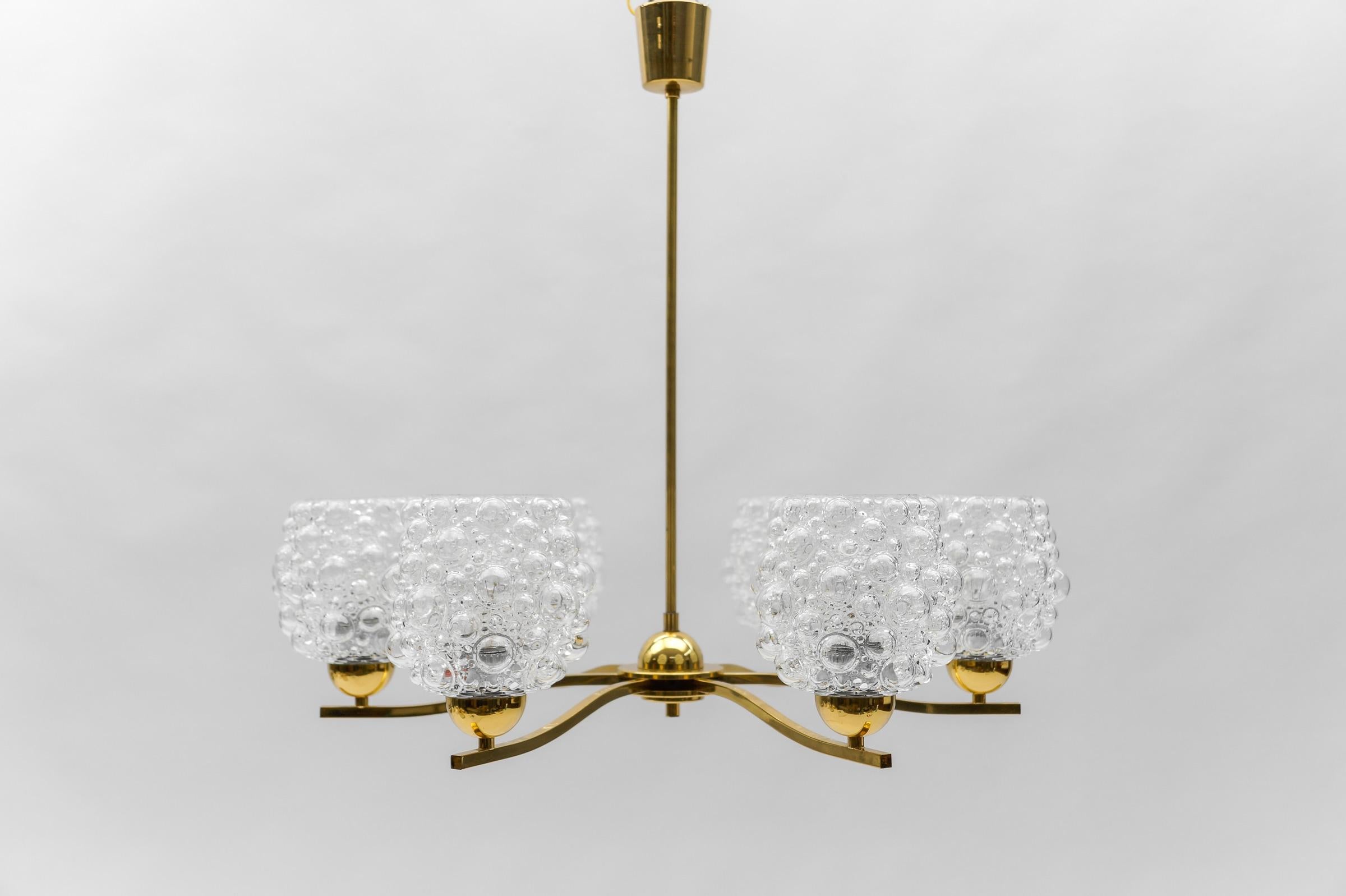 Elegante lampada da soffitto in vetro a bolle di Helena Tynell, Germania, 1960 in vendita 10
