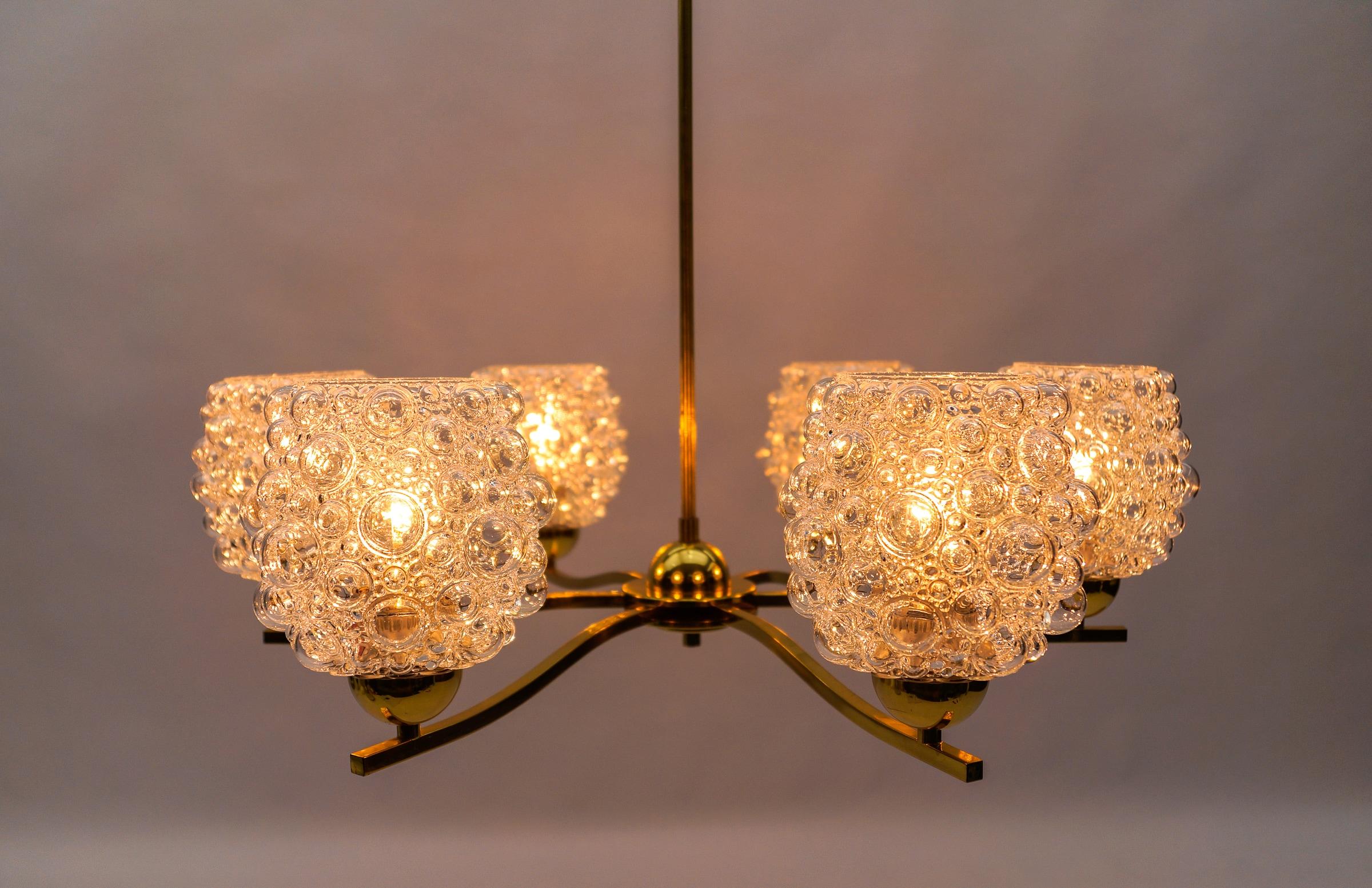 Metà XX secolo Elegante lampada da soffitto in vetro a bolle di Helena Tynell, Germania, 1960 in vendita