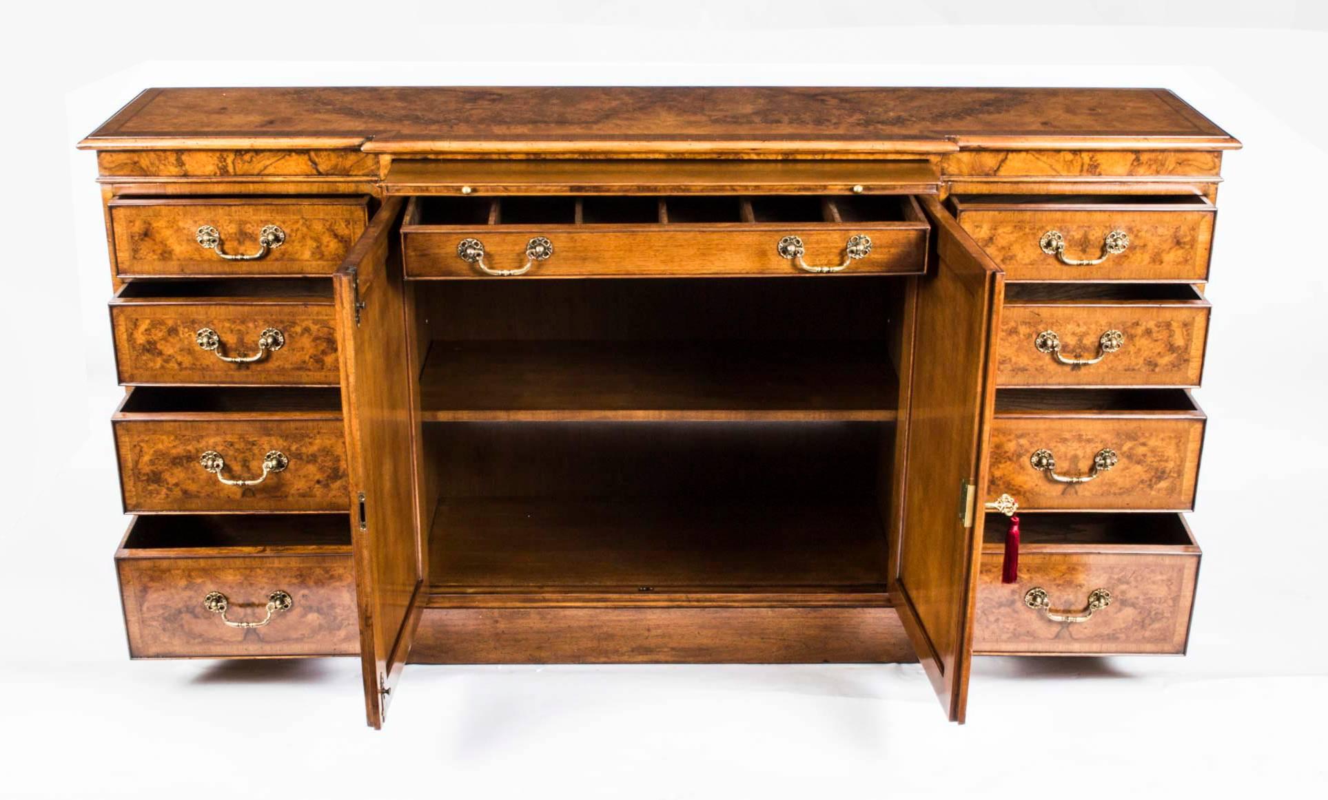 Burr Walnut Sideboard Chiffonier In Excellent Condition In London, GB