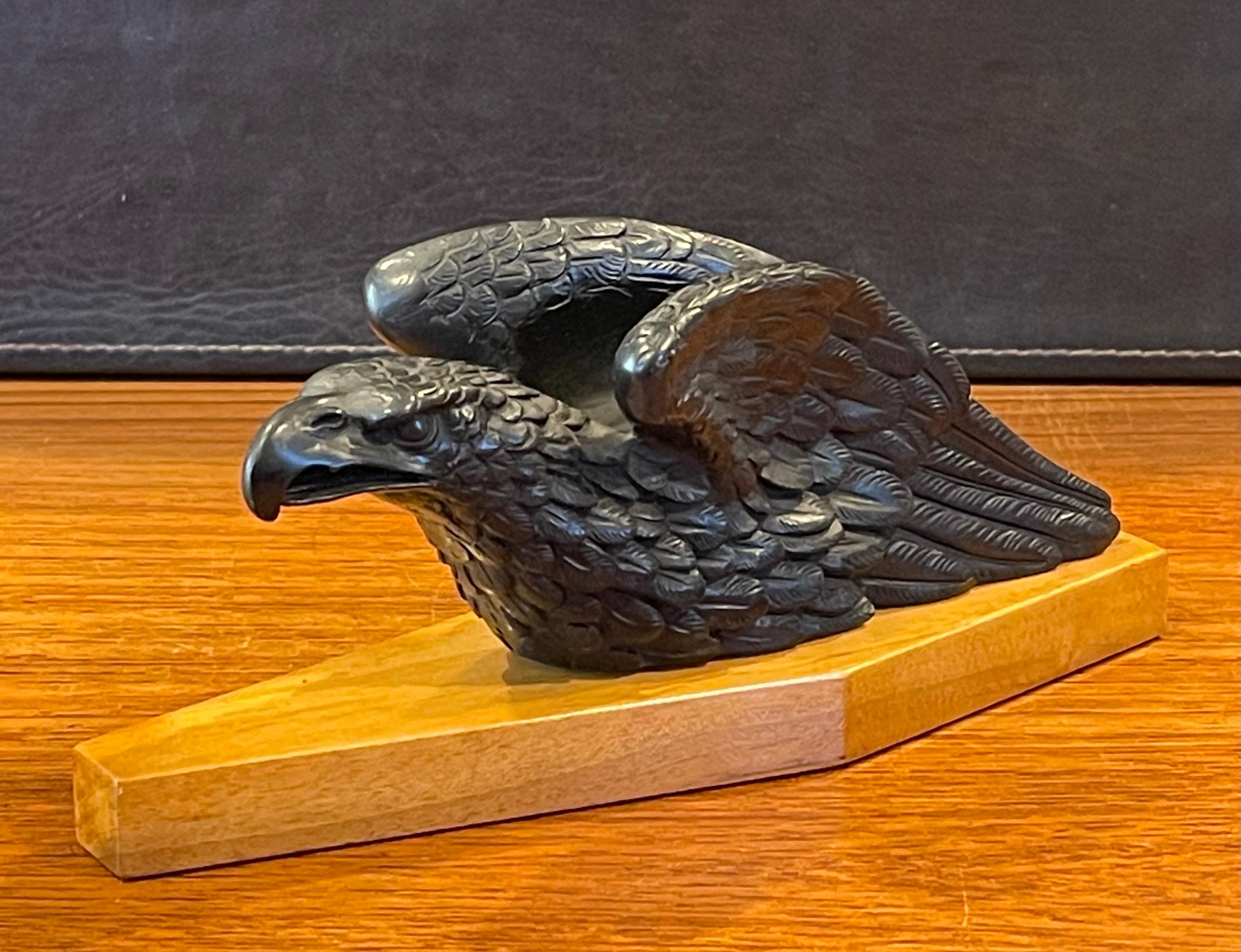 Elegant Carved Bald Eagle on Wood Base Pipe Holder / Stand / Rest by Dunhill For Sale 7